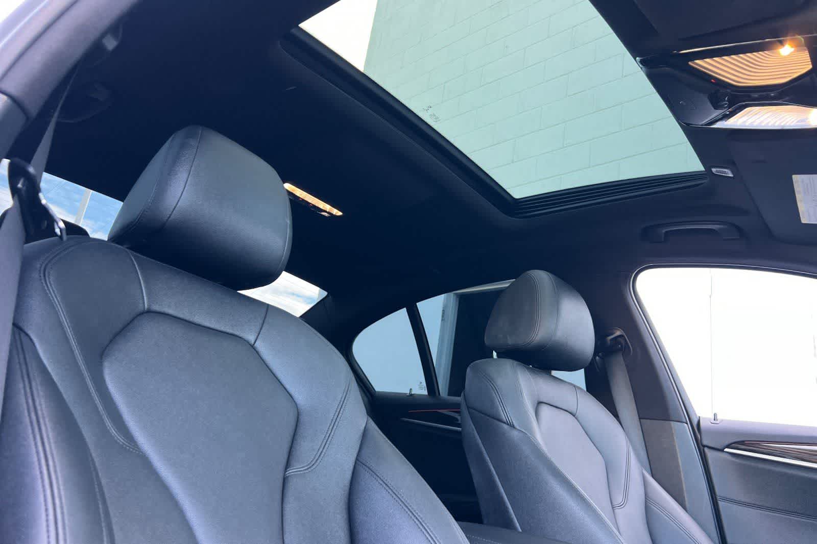Thumbnail: 2018 BMW 5 Series - 19
