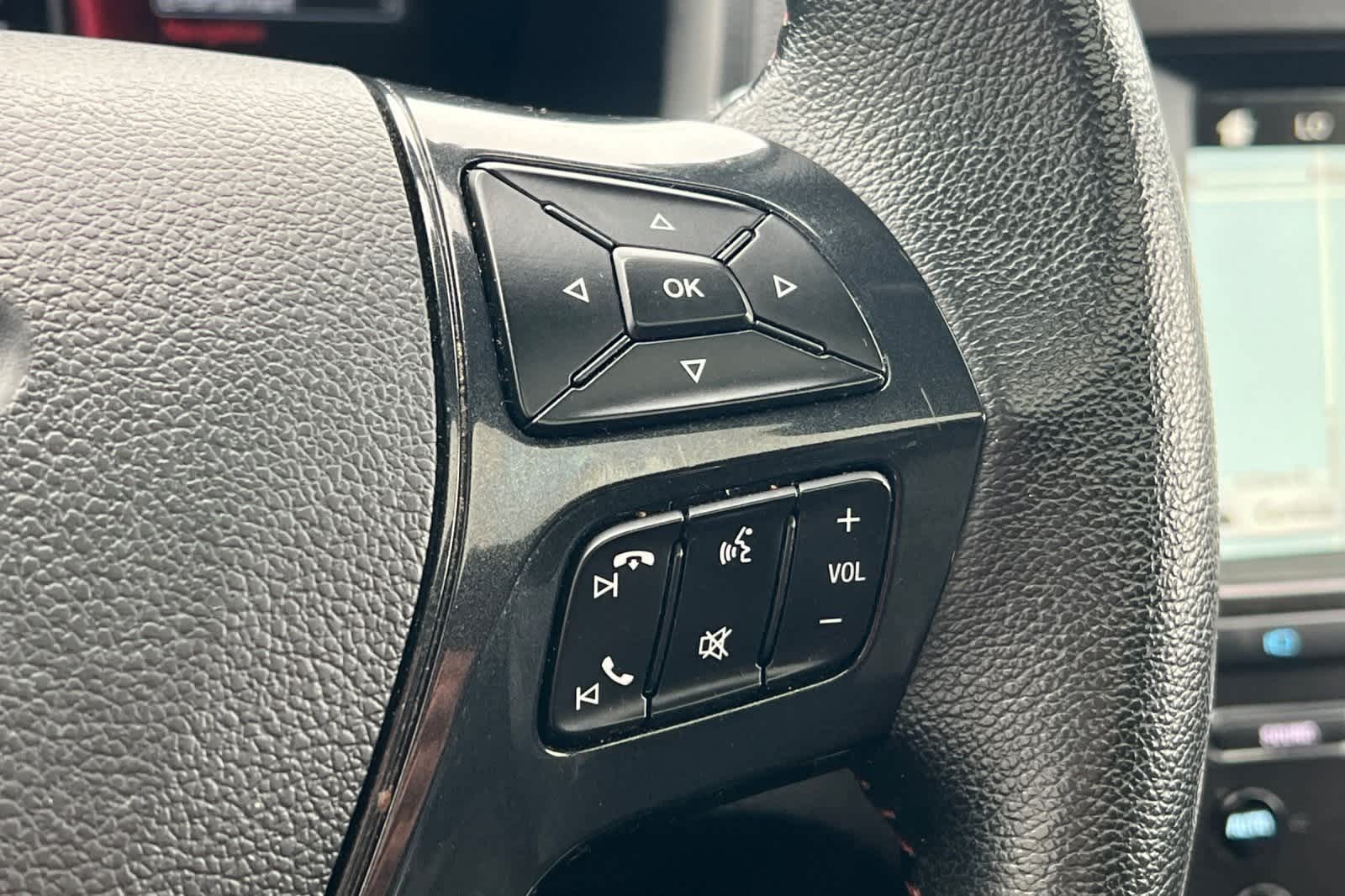 Thumbnail: 2018 Ford Explorer - 32