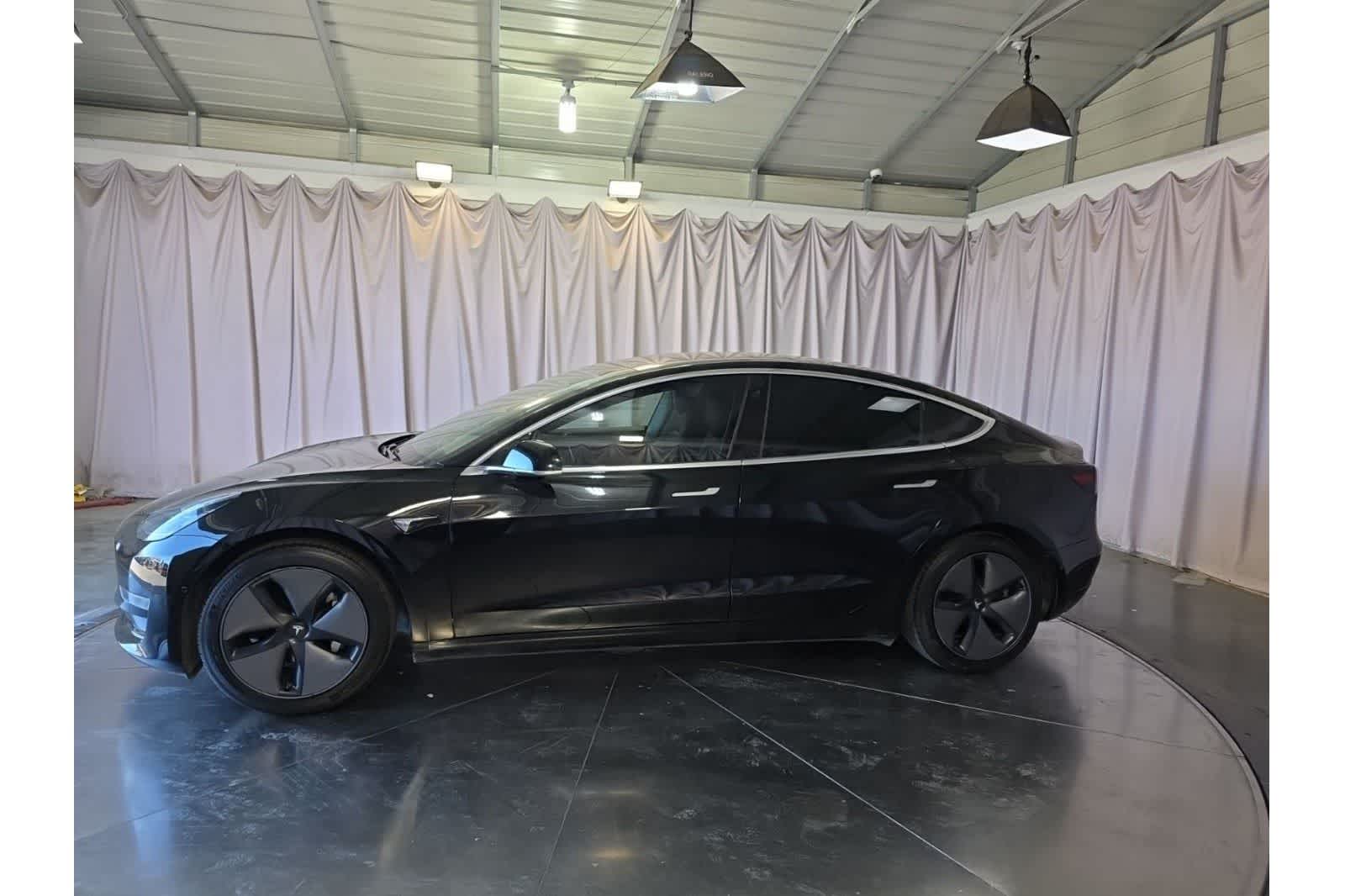 Thumbnail: 2018 Tesla Model 3 - 4