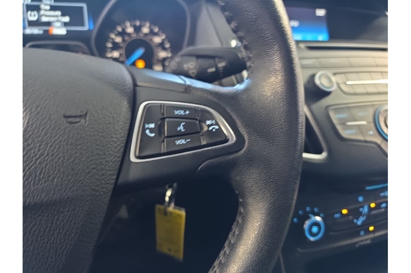 Thumbnail: 2015 Ford Focus - 27