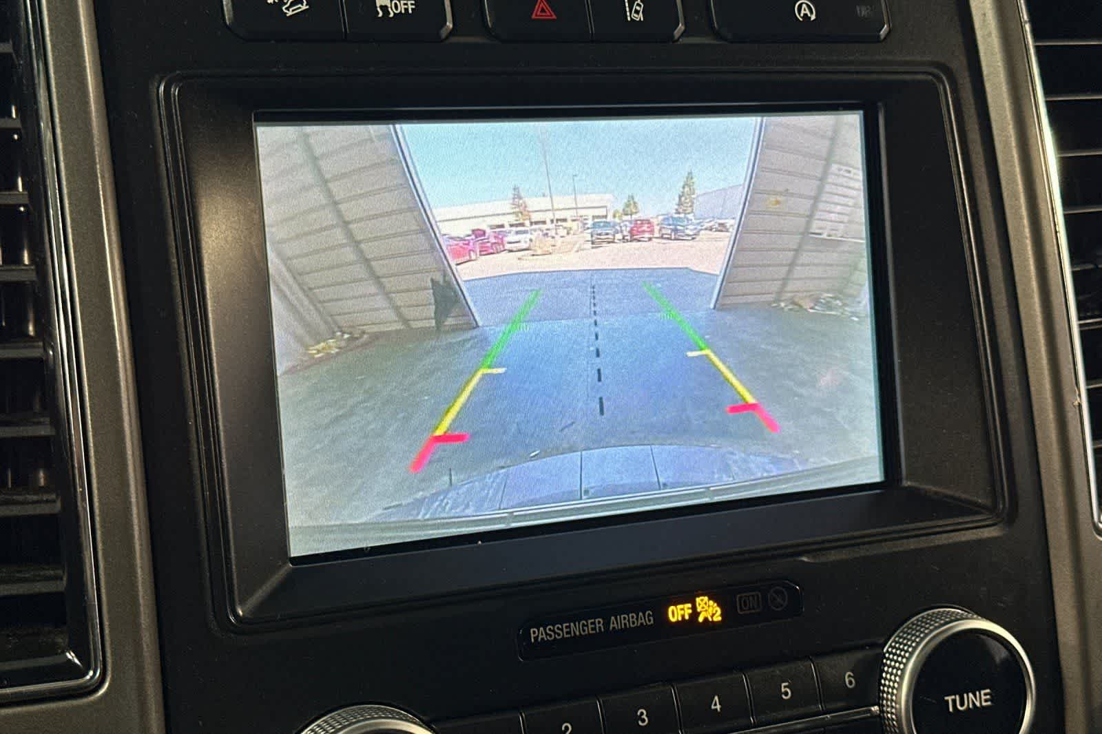 Thumbnail: 2020 Ford Expedition - 23