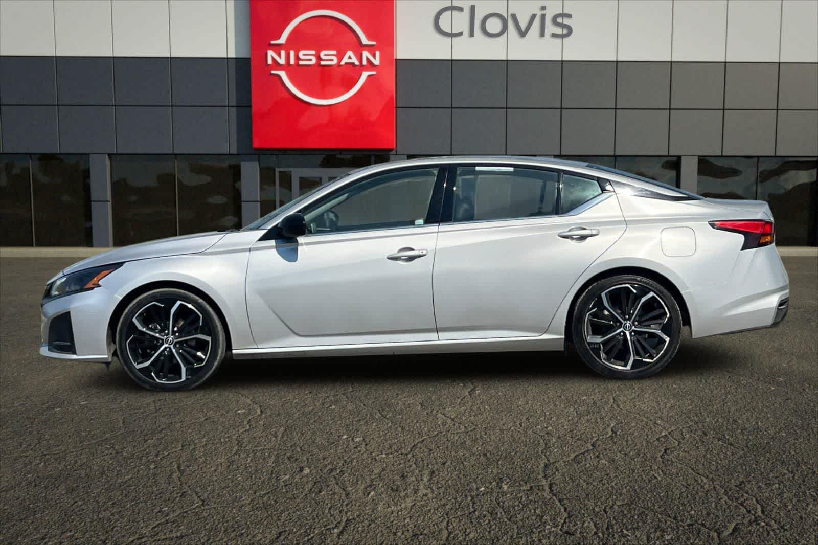 Thumbnail: 2023 Nissan Altima - 6