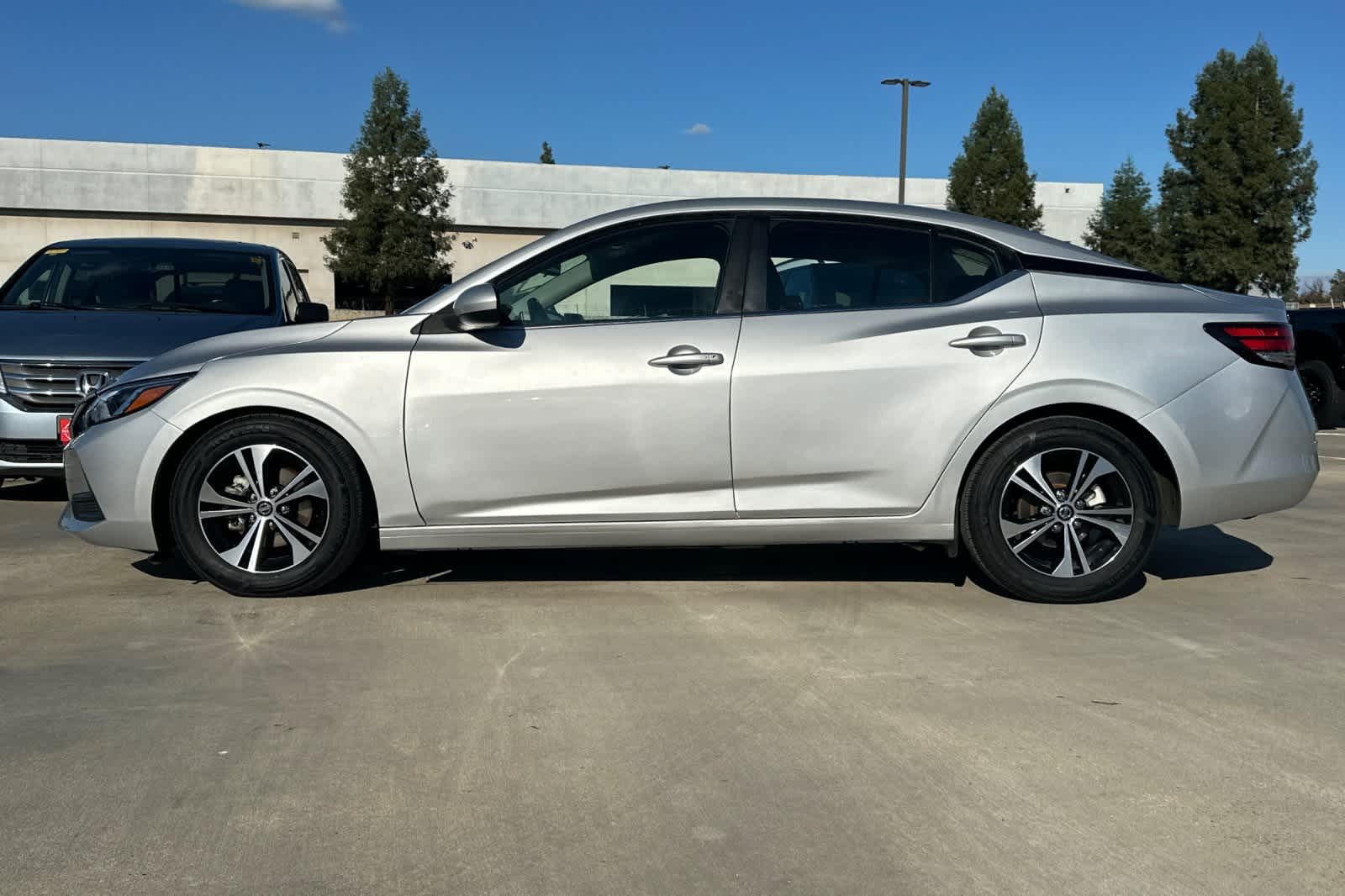 Thumbnail: 2022 Nissan Sentra - 6