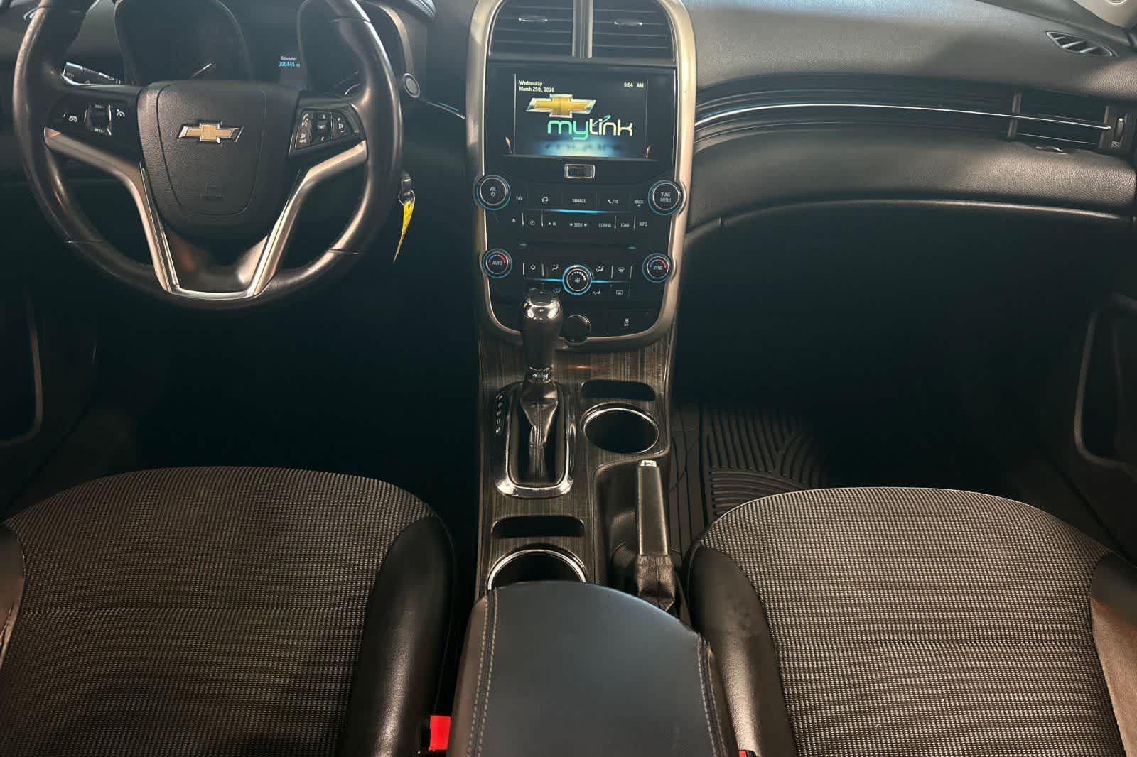 Thumbnail: 2015 Chevrolet Malibu - 4