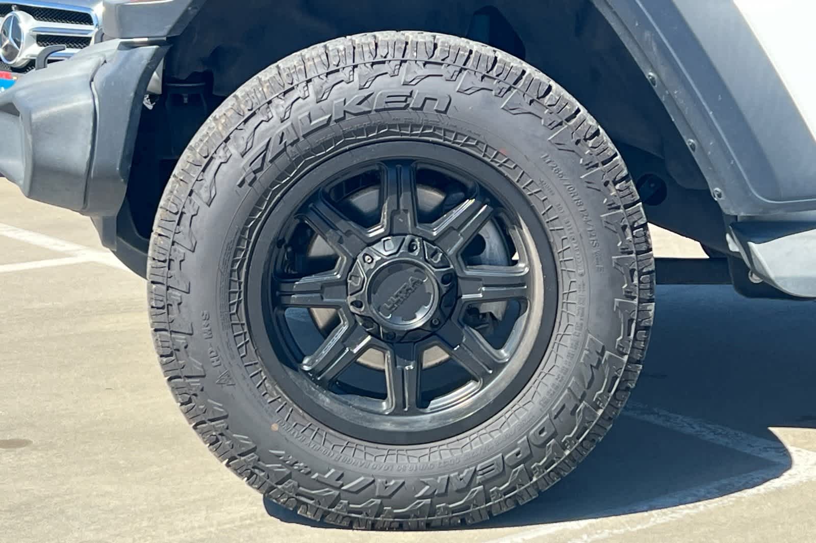 Thumbnail: 2019 Jeep Wrangler - 27