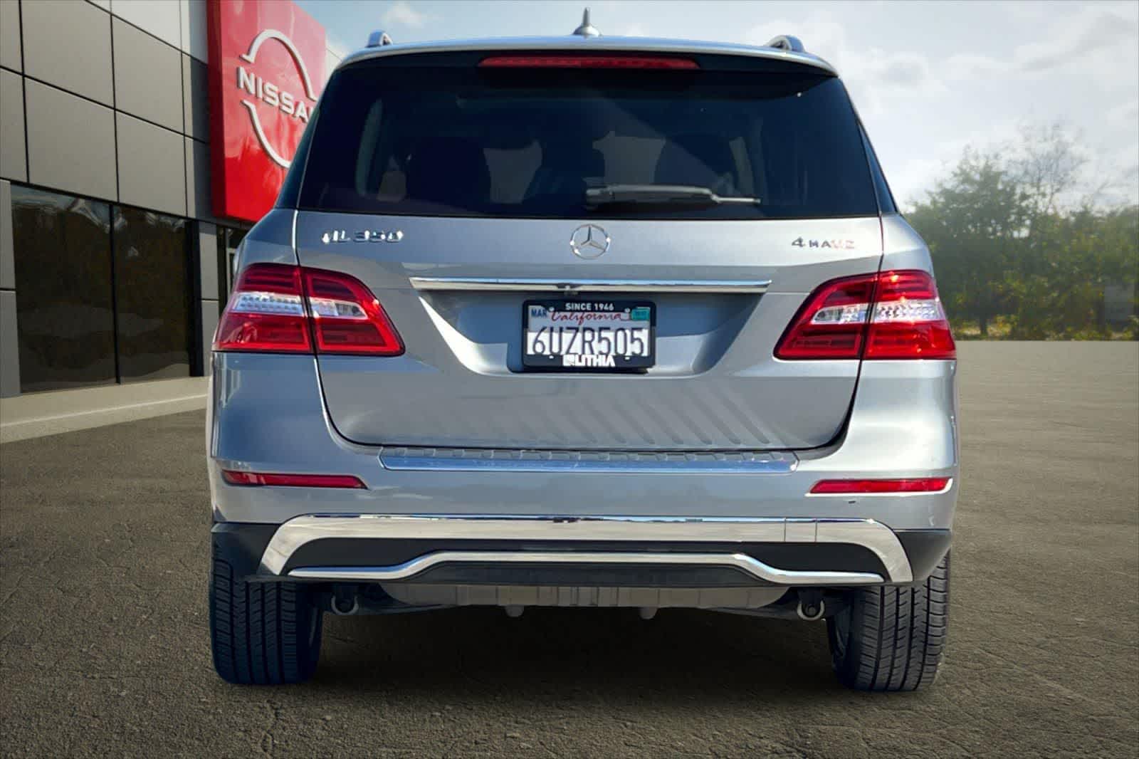 Thumbnail: 2012 Mercedes-Benz M-Class - 8