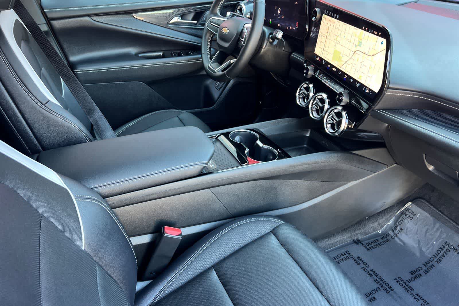 Thumbnail: 2025 Chevrolet Blazer EV - 18