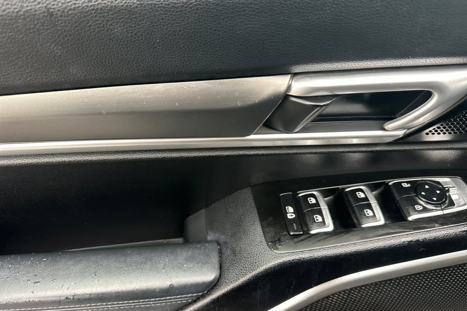 Thumbnail: 2020 Kia Telluride - 13