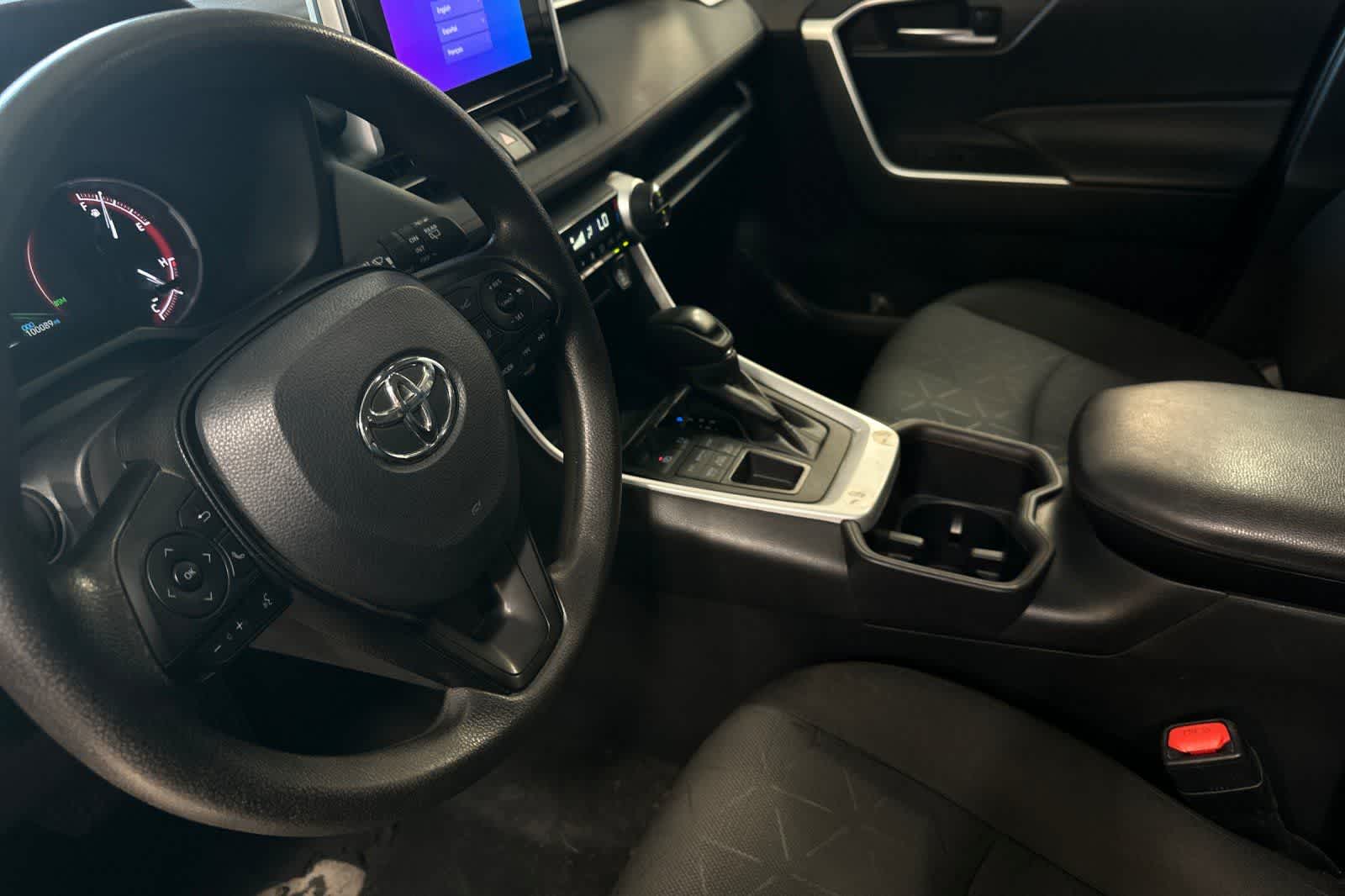 Thumbnail: 2024 Toyota RAV4 - 12