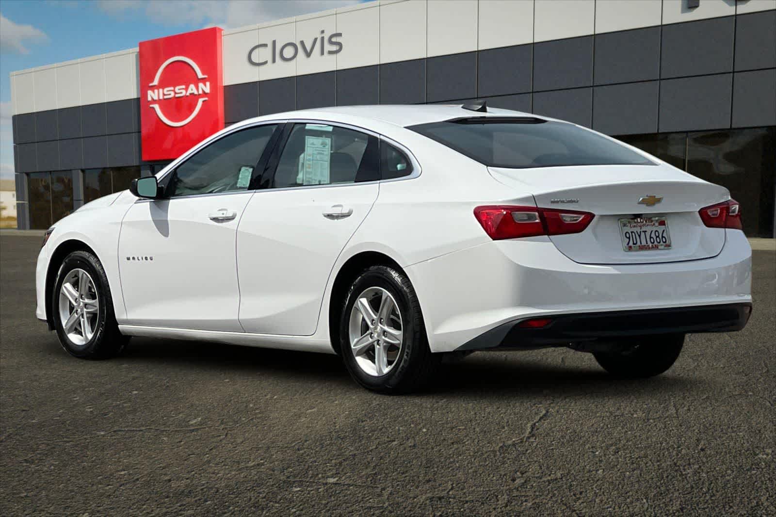 Thumbnail: 2023 Chevrolet Malibu - 7