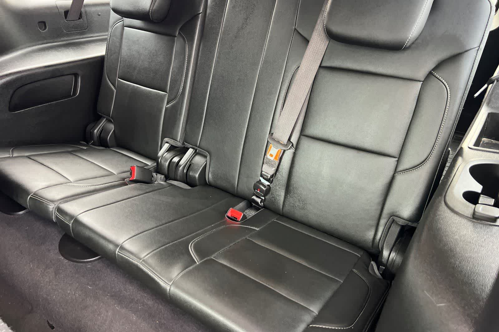 Thumbnail: 2019 Chevrolet Suburban - 18