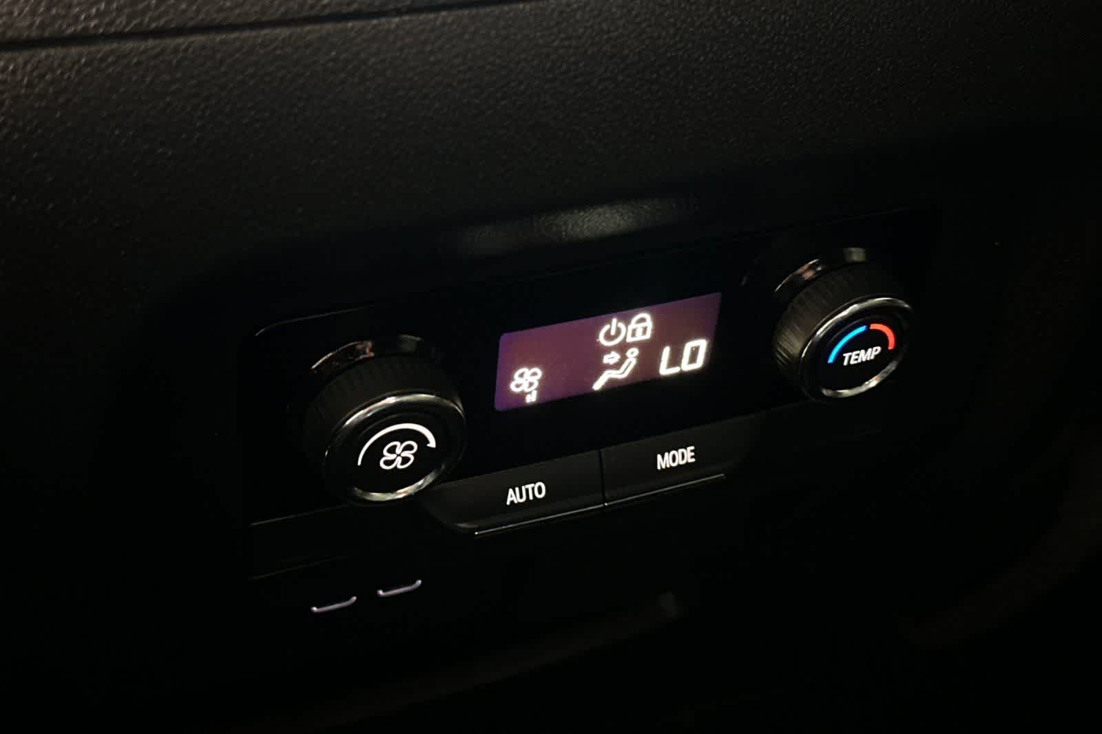 Thumbnail: 2025 Chevrolet Traverse - 15