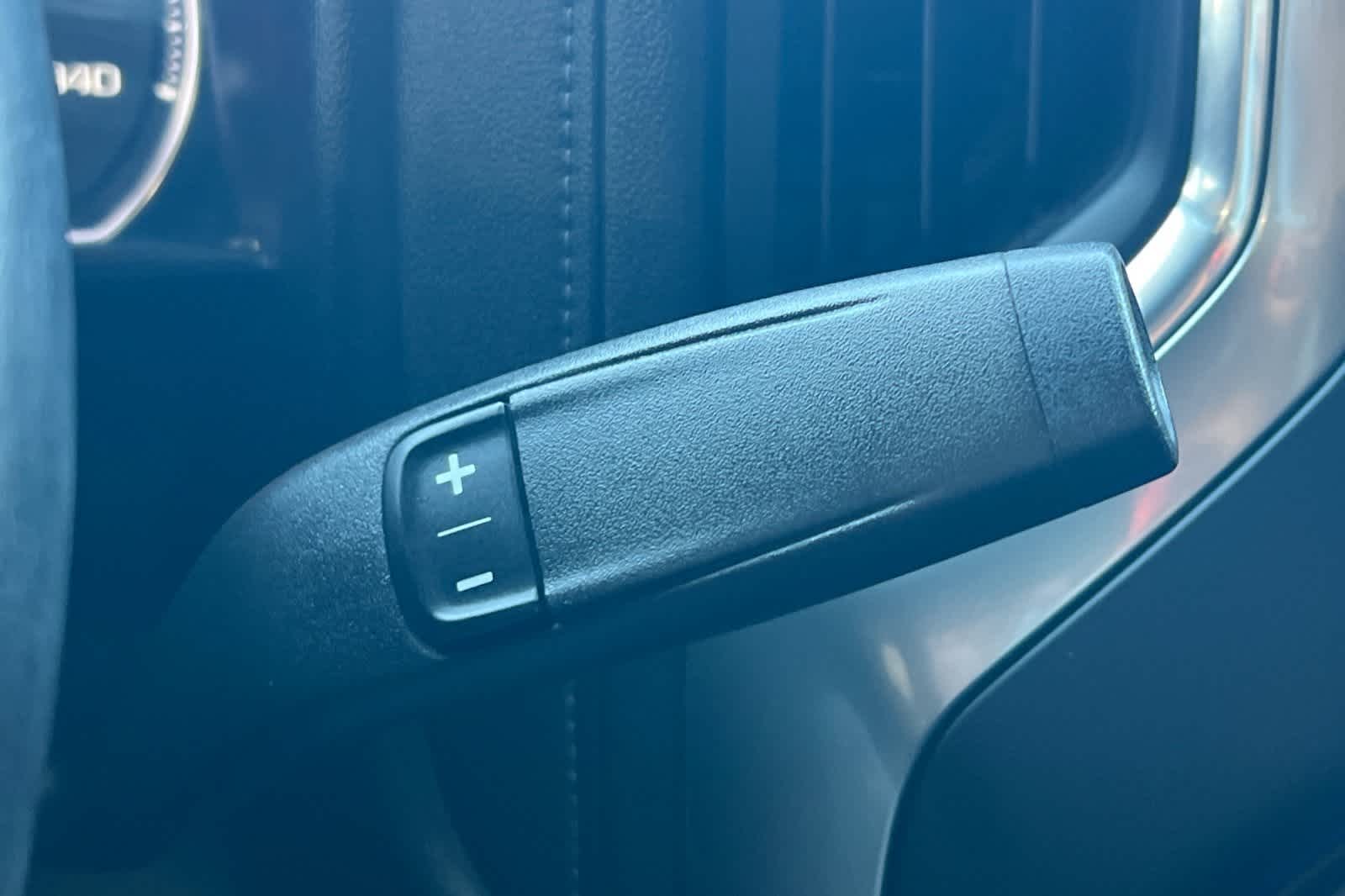 Thumbnail: 2019 Chevrolet Silverado 1500 - 24