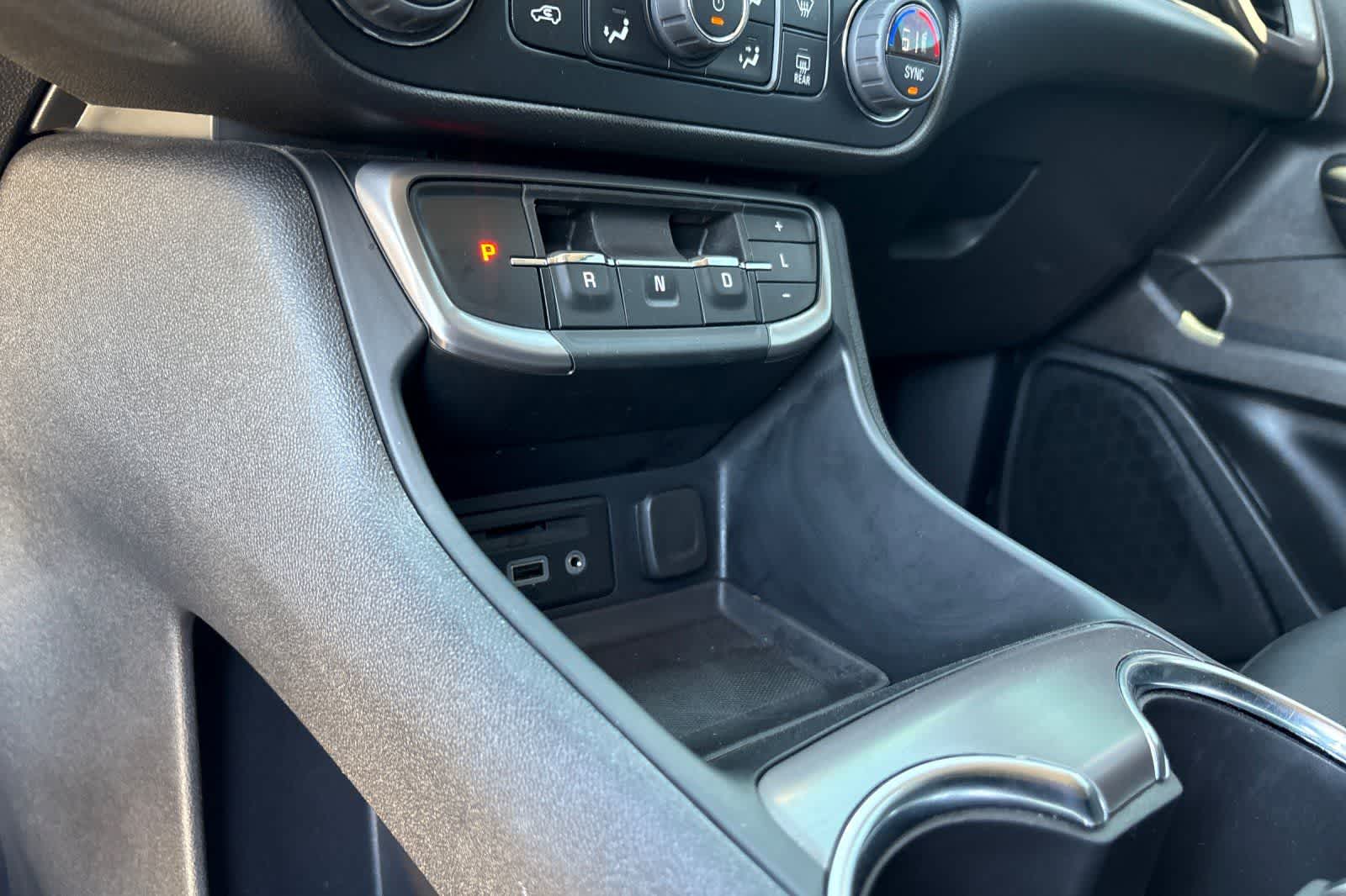 Thumbnail: 2024 GMC Terrain - 23