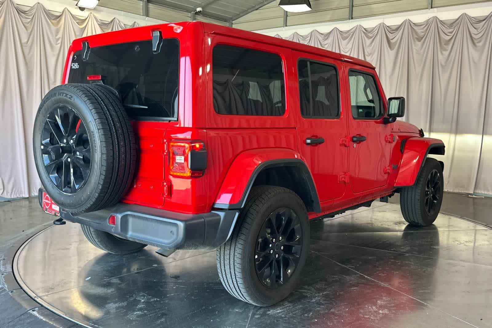 Thumbnail: 2025 Jeep Wrangler - 3