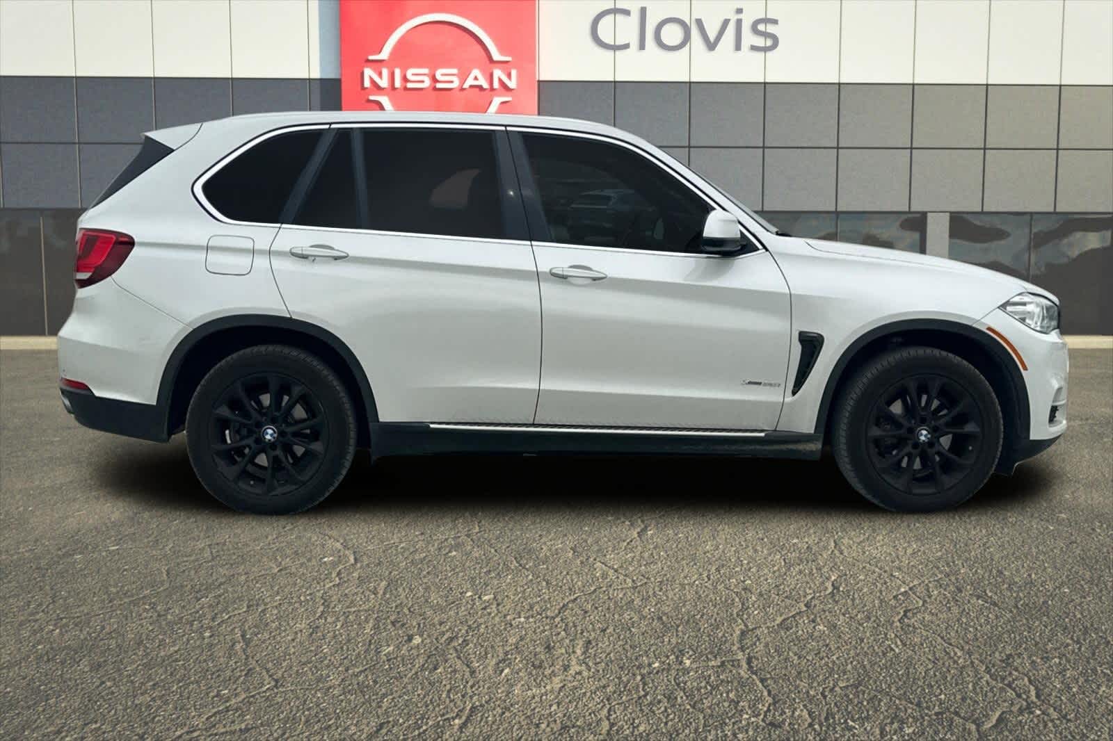 Thumbnail: 2017 BMW X5 - 9