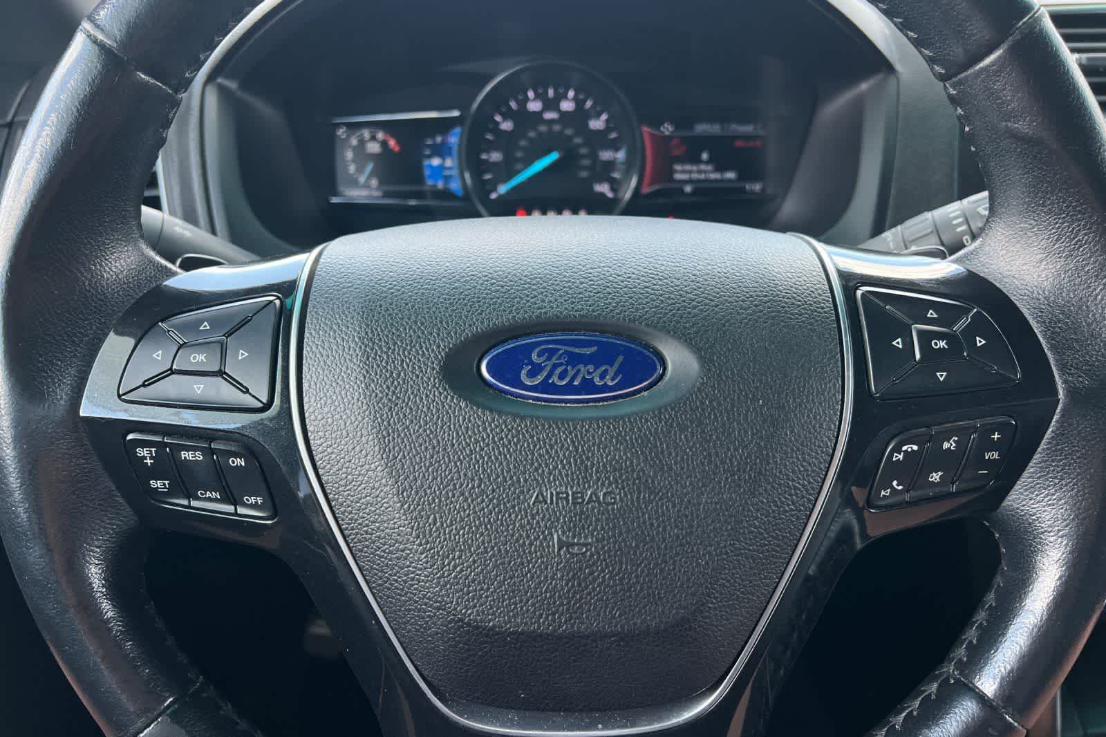 Thumbnail: 2016 Ford Explorer - 25
