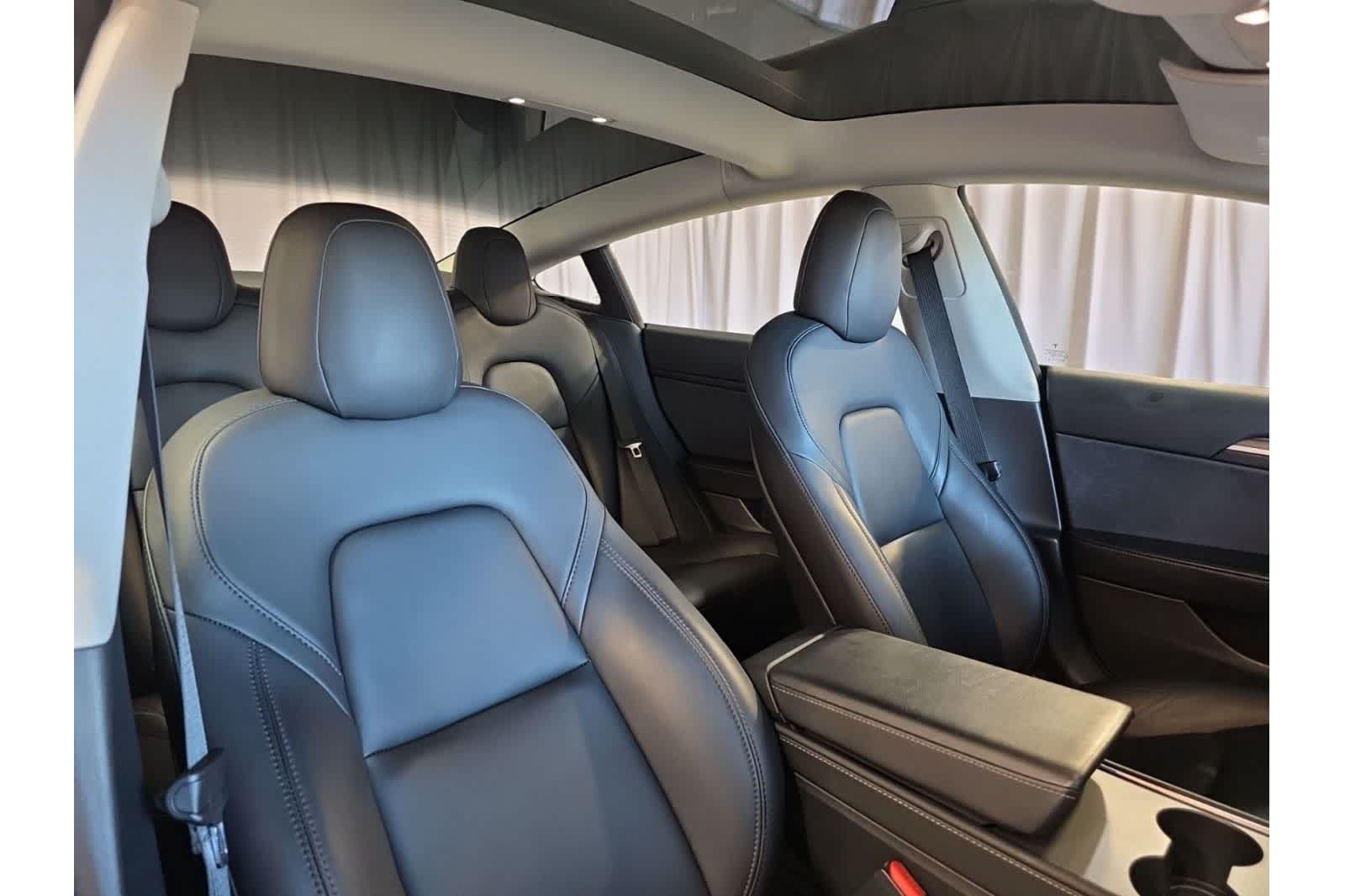 Thumbnail: 2023 Tesla Model 3 - 13