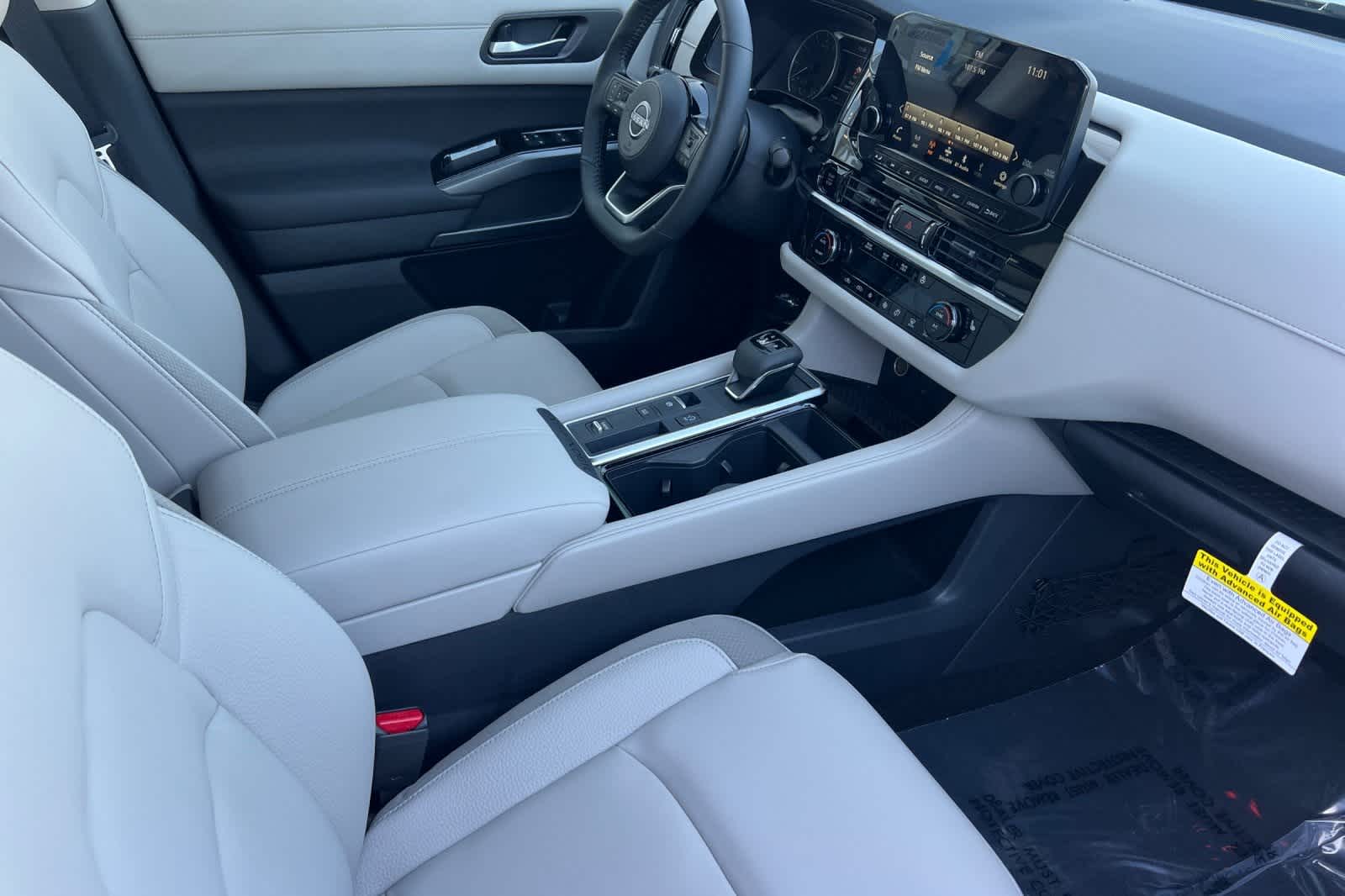 Thumbnail: 2025 Nissan Pathfinder - 19