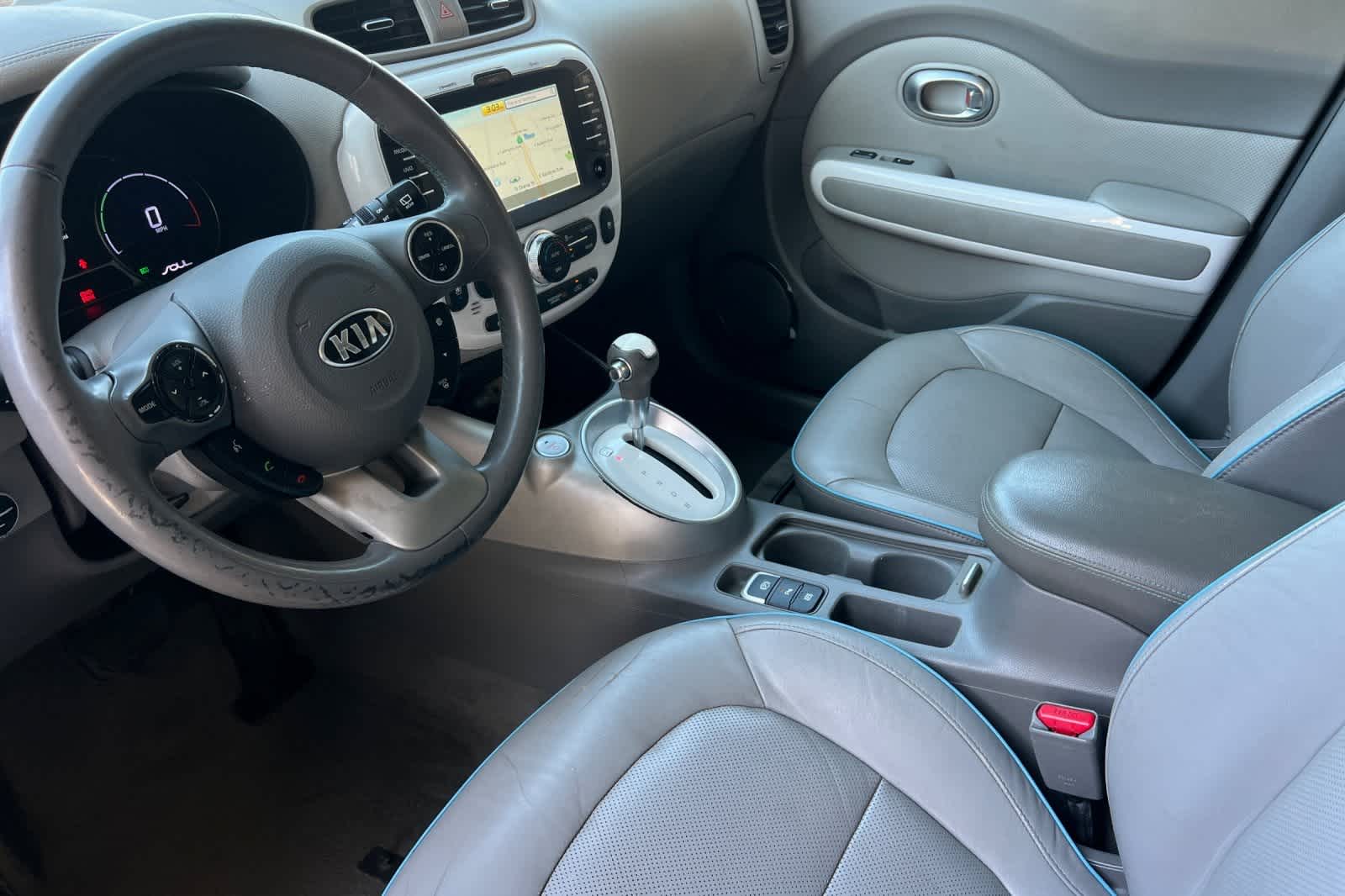 Thumbnail: 2017 Kia Soul EV - 14