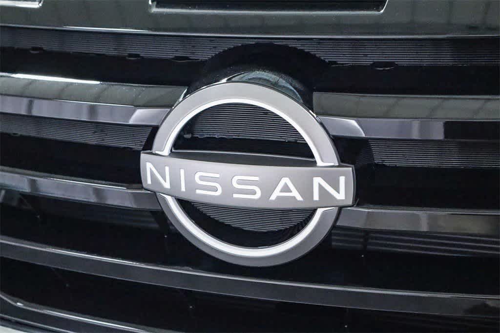 2025 Nissan Pathfinder S 11