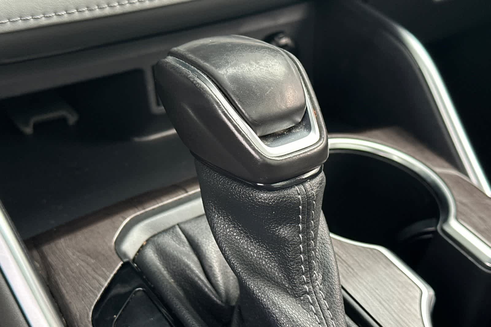 Thumbnail: 2022 Toyota Highlander - 29