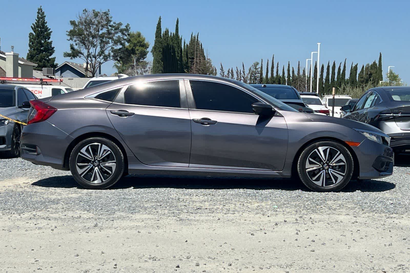 Thumbnail: 2018 Honda Civic - 9