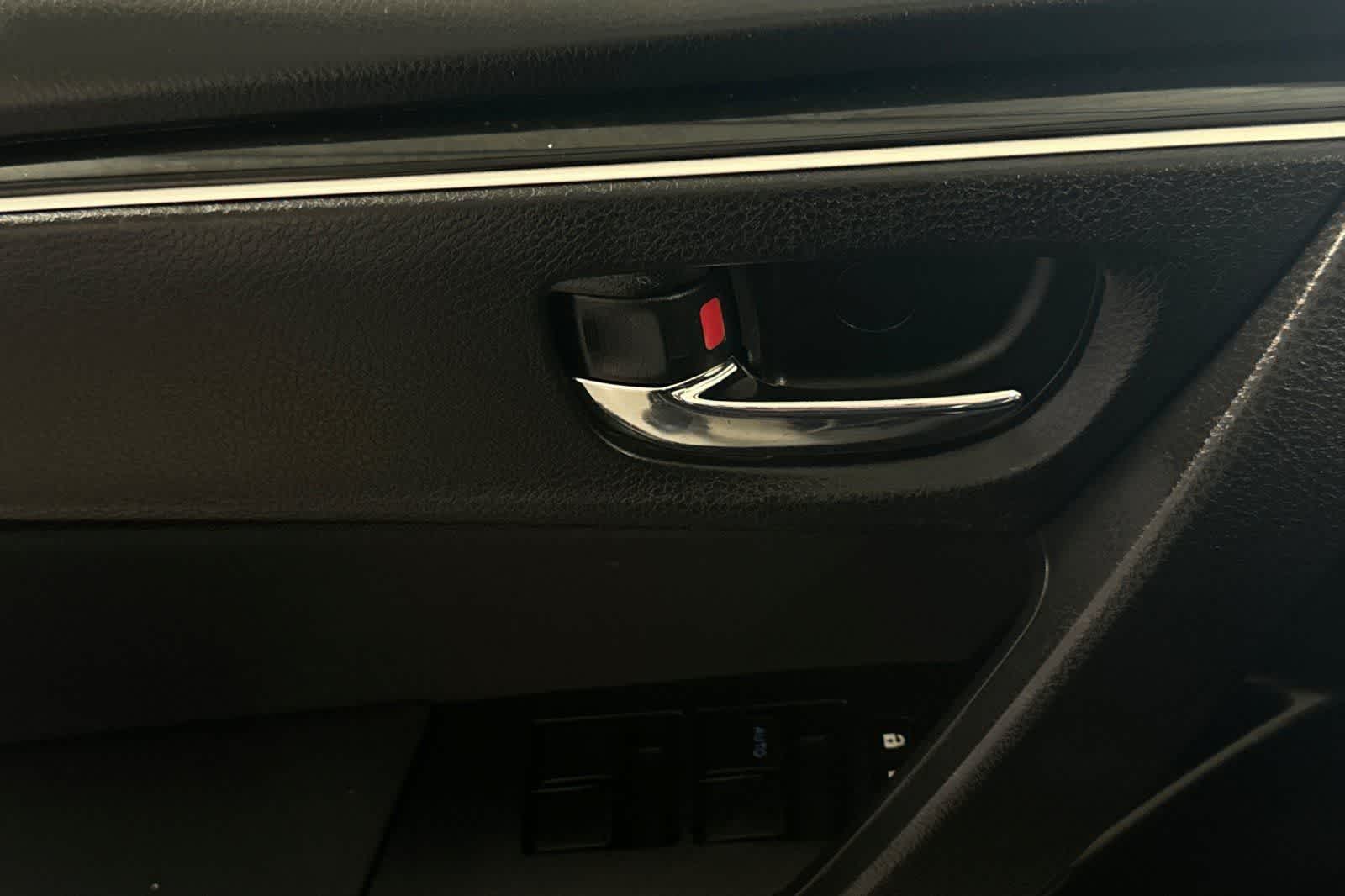 Thumbnail: 2019 Toyota Corolla - 13