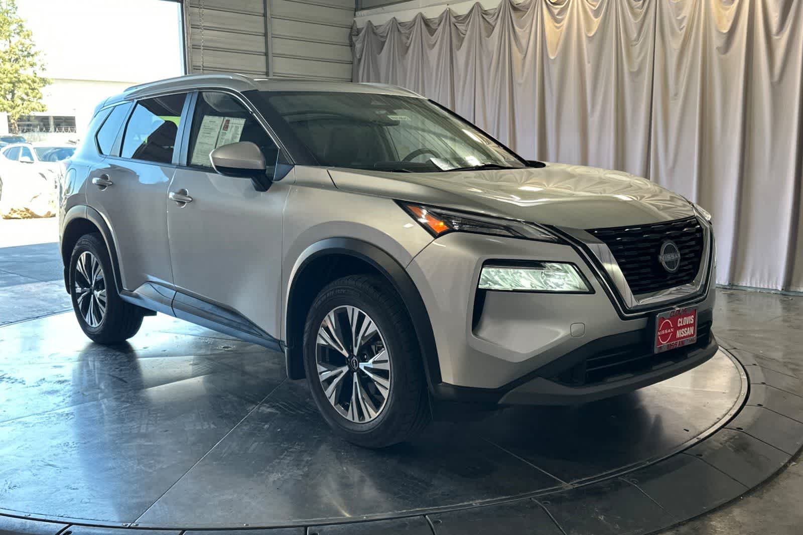 Thumbnail: 2023 Nissan Rogue - 10