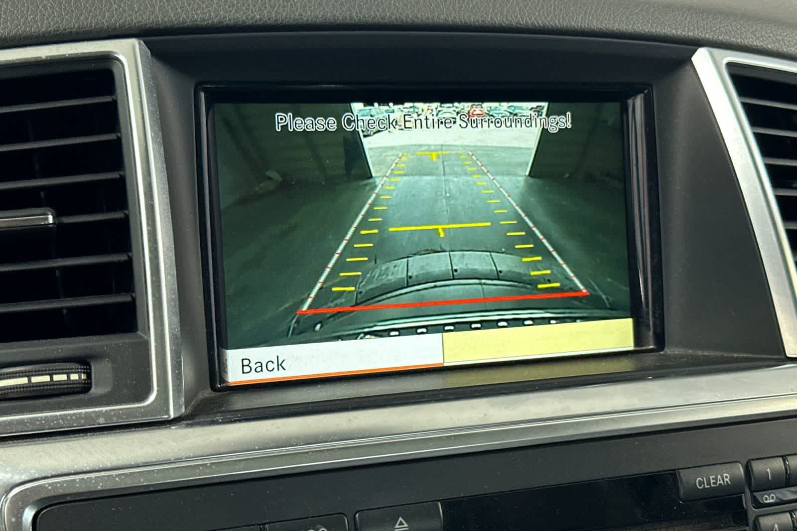 Thumbnail: 2012 Mercedes-Benz M-Class - 22