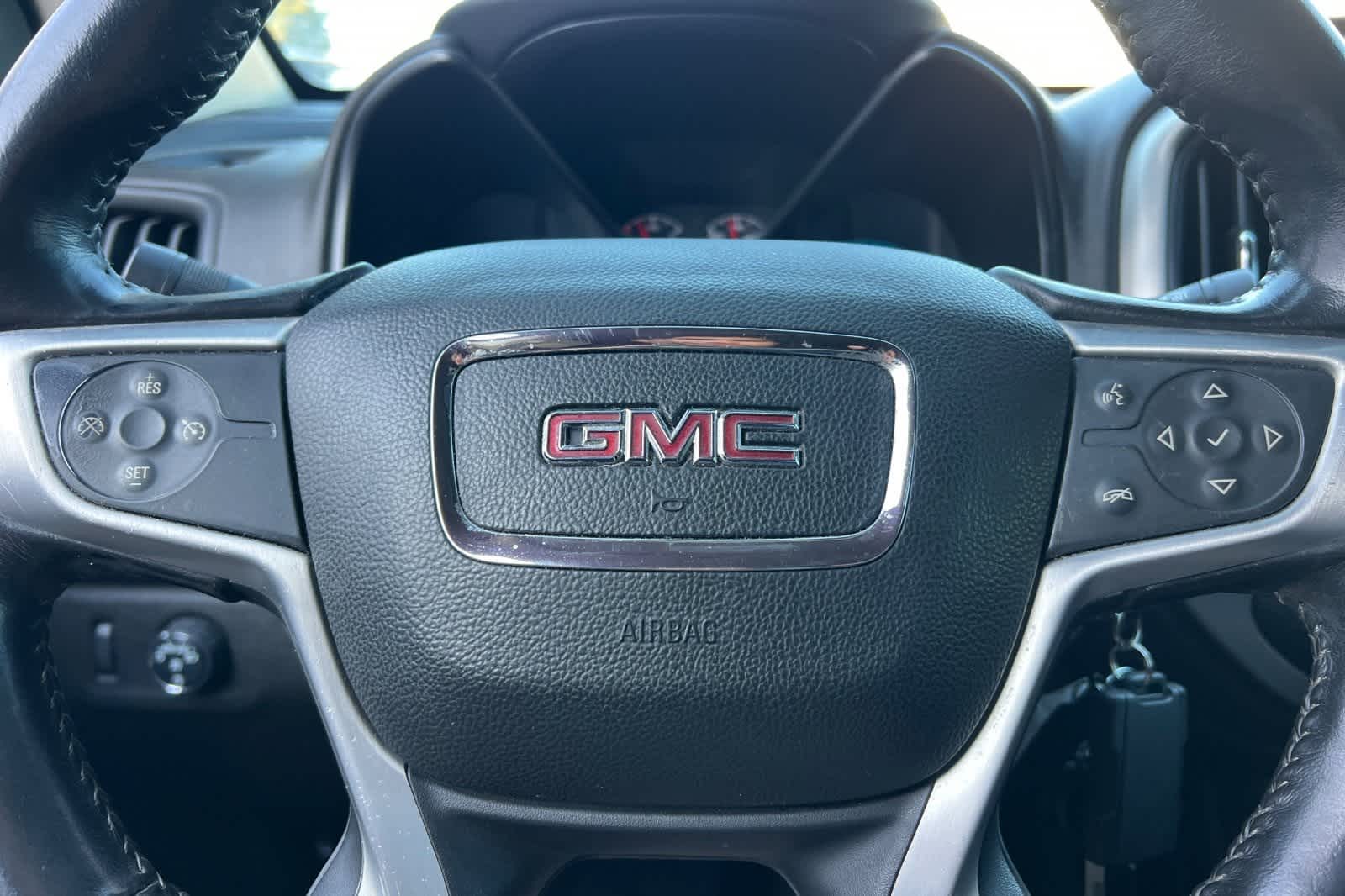 Thumbnail: 2022 GMC Canyon - 25