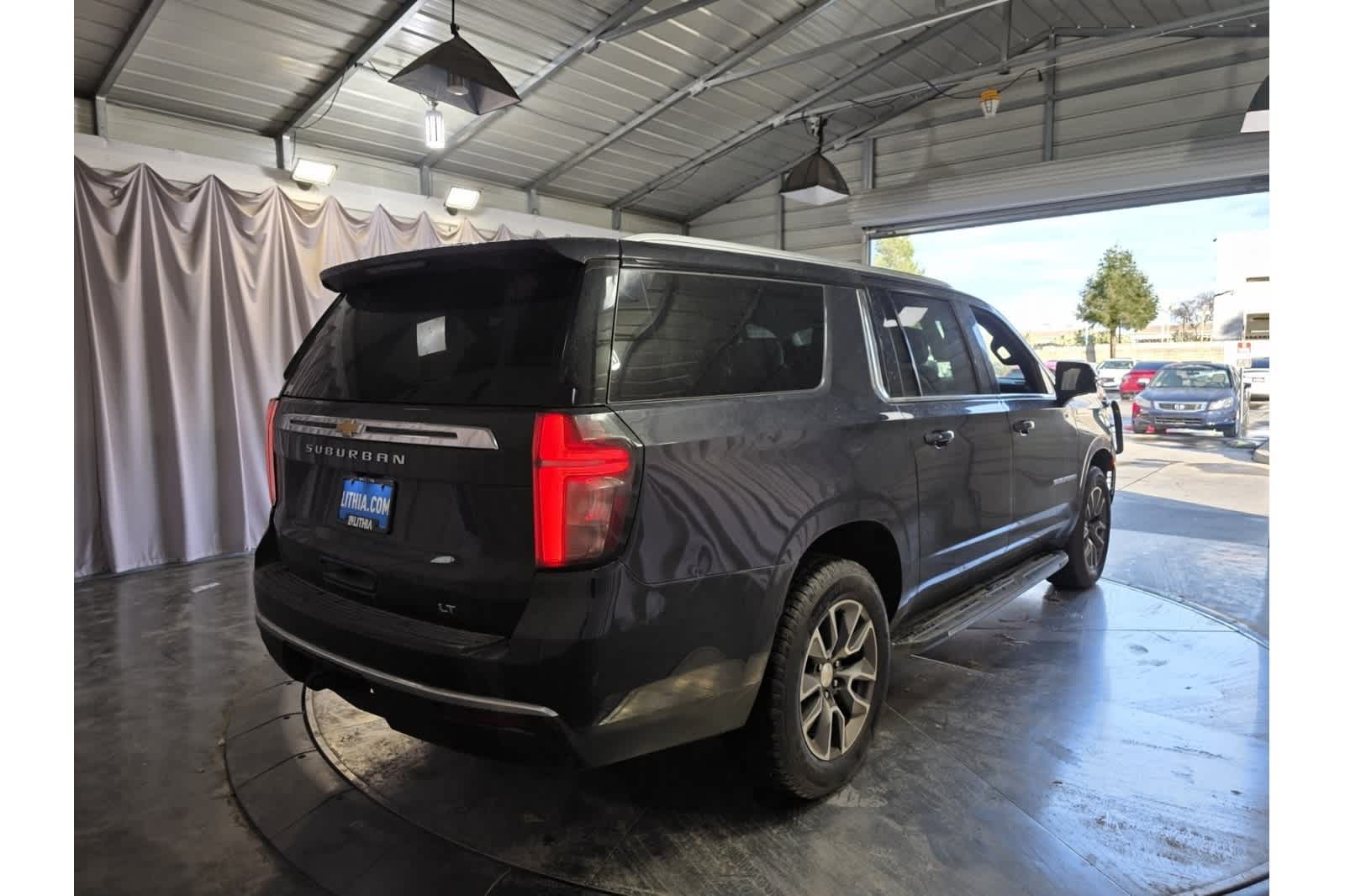Thumbnail: 2022 Chevrolet Suburban - 8