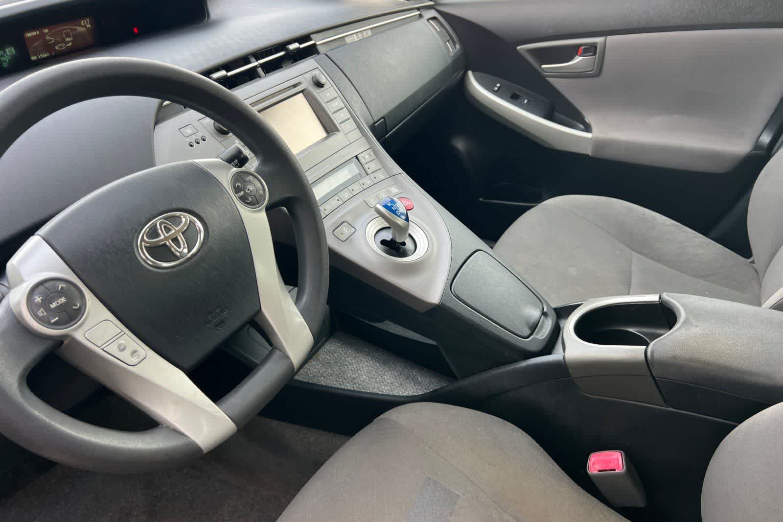 Thumbnail: 2013 Toyota Prius - 14