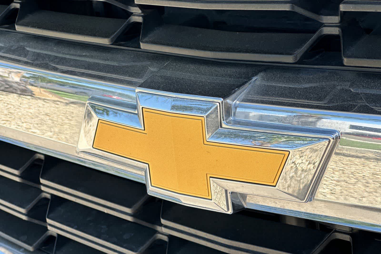 Thumbnail: 2018 Chevrolet Silverado 1500 - 15