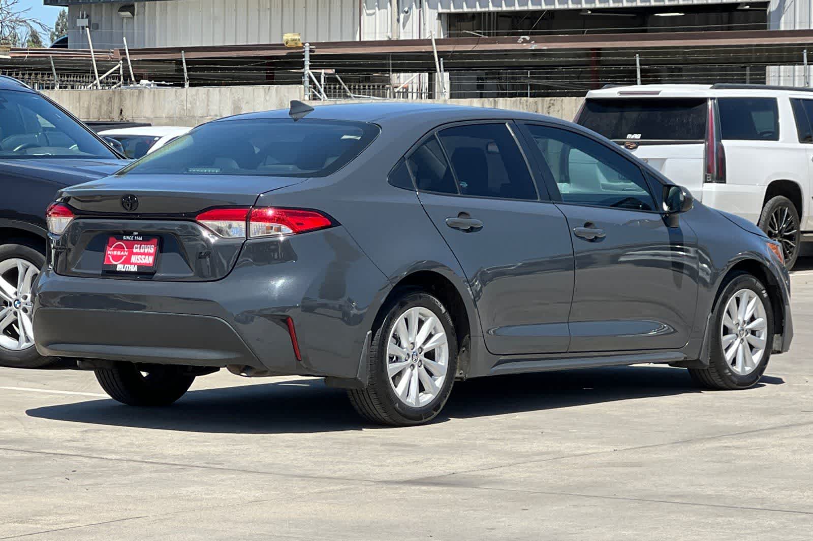 Thumbnail: 2024 Toyota Corolla - 3