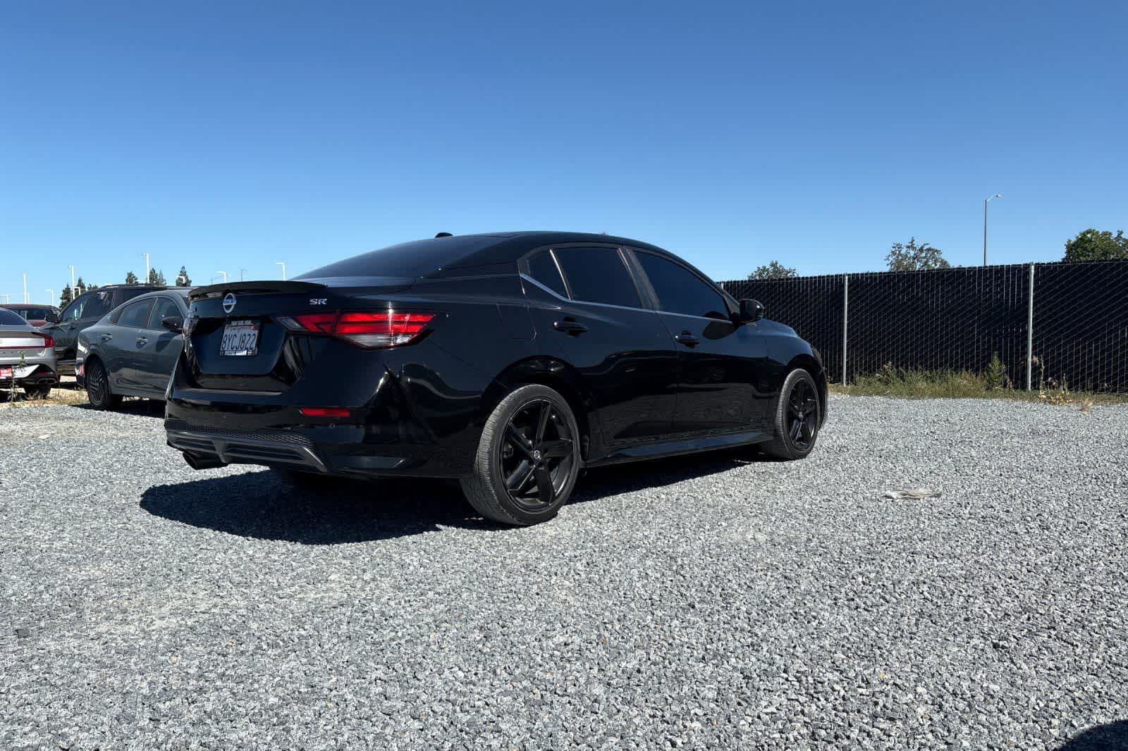 Thumbnail: 2021 Nissan Sentra - 3