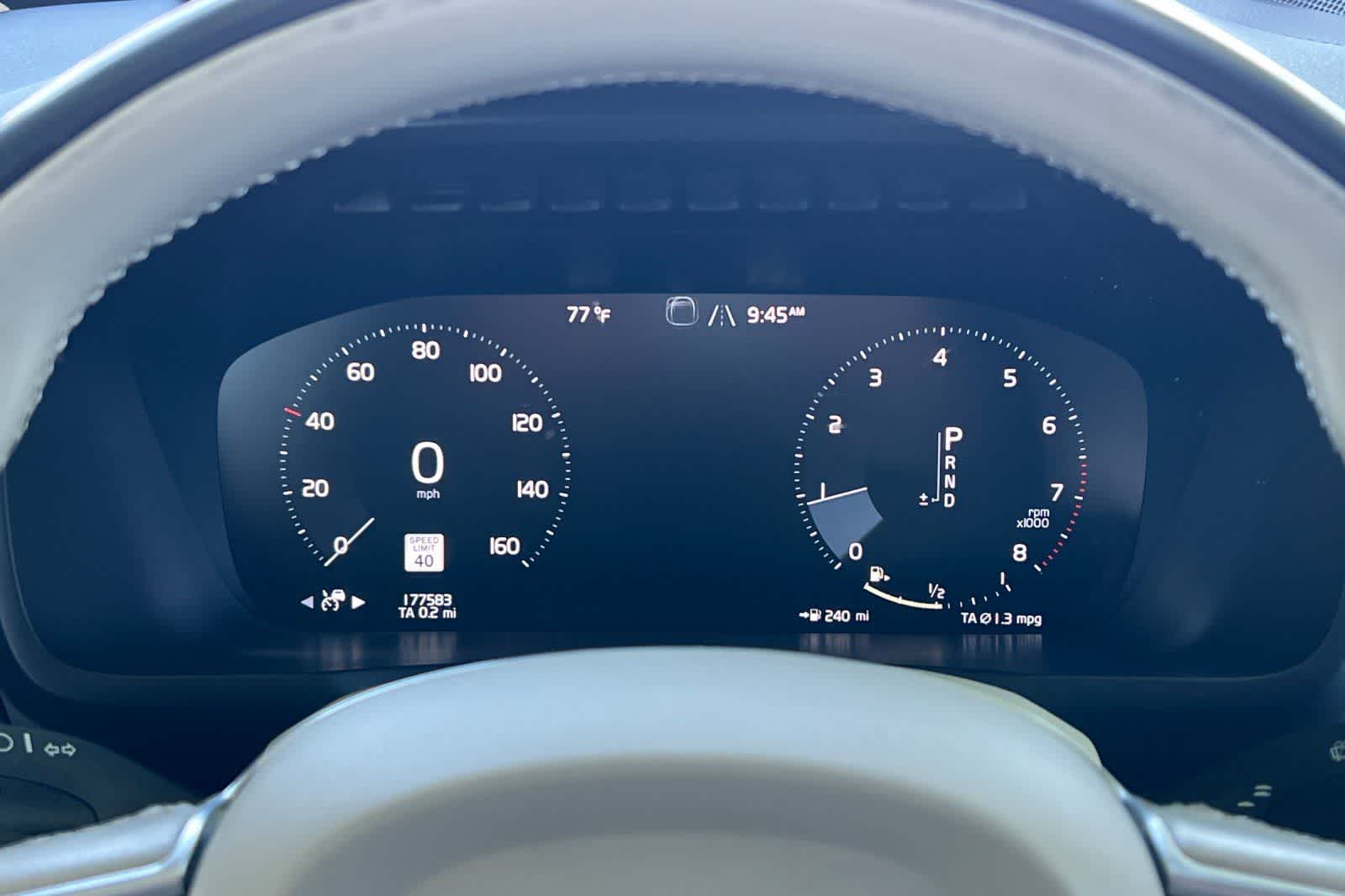 Thumbnail: 2020 Volvo XC90 - 28