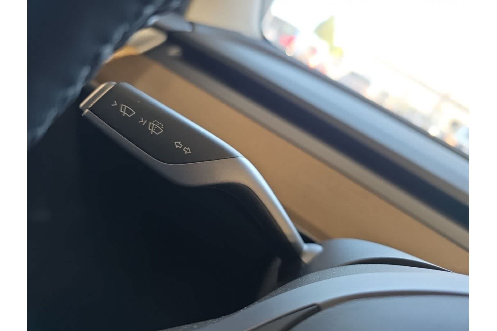 Thumbnail: 2023 Tesla Model 3 - 28