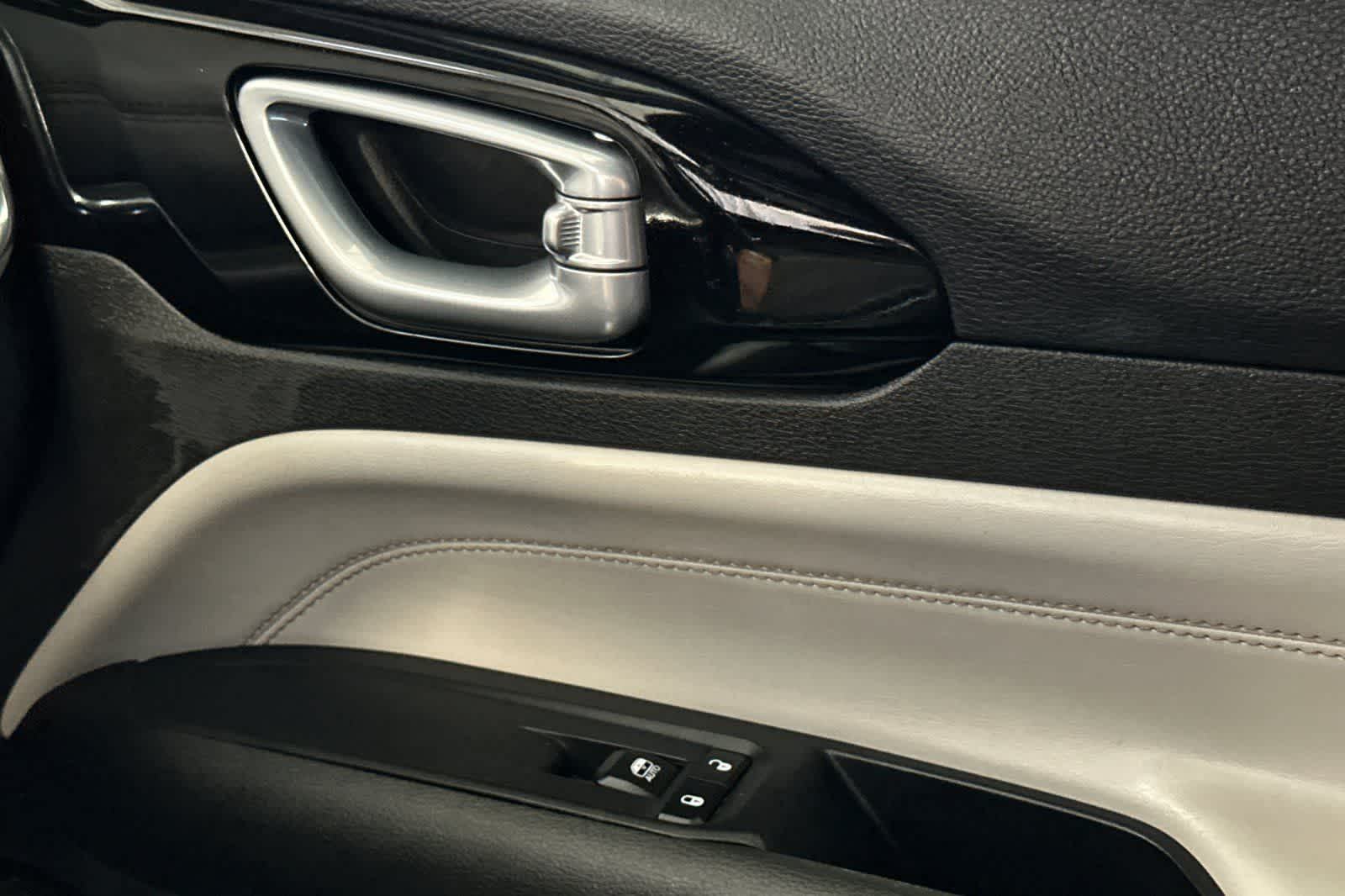 Thumbnail: 2024 Jeep Compass - 20