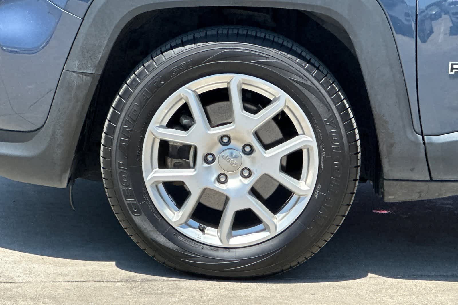 Thumbnail: 2021 Jeep Renegade - 12
