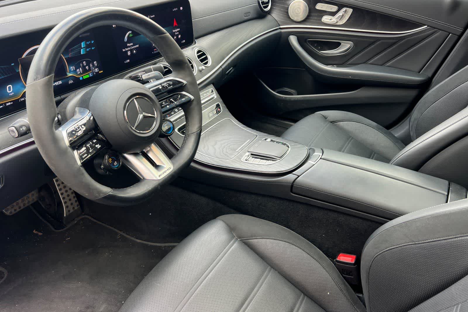 Thumbnail: 2022 Mercedes-Benz E-Class - 14