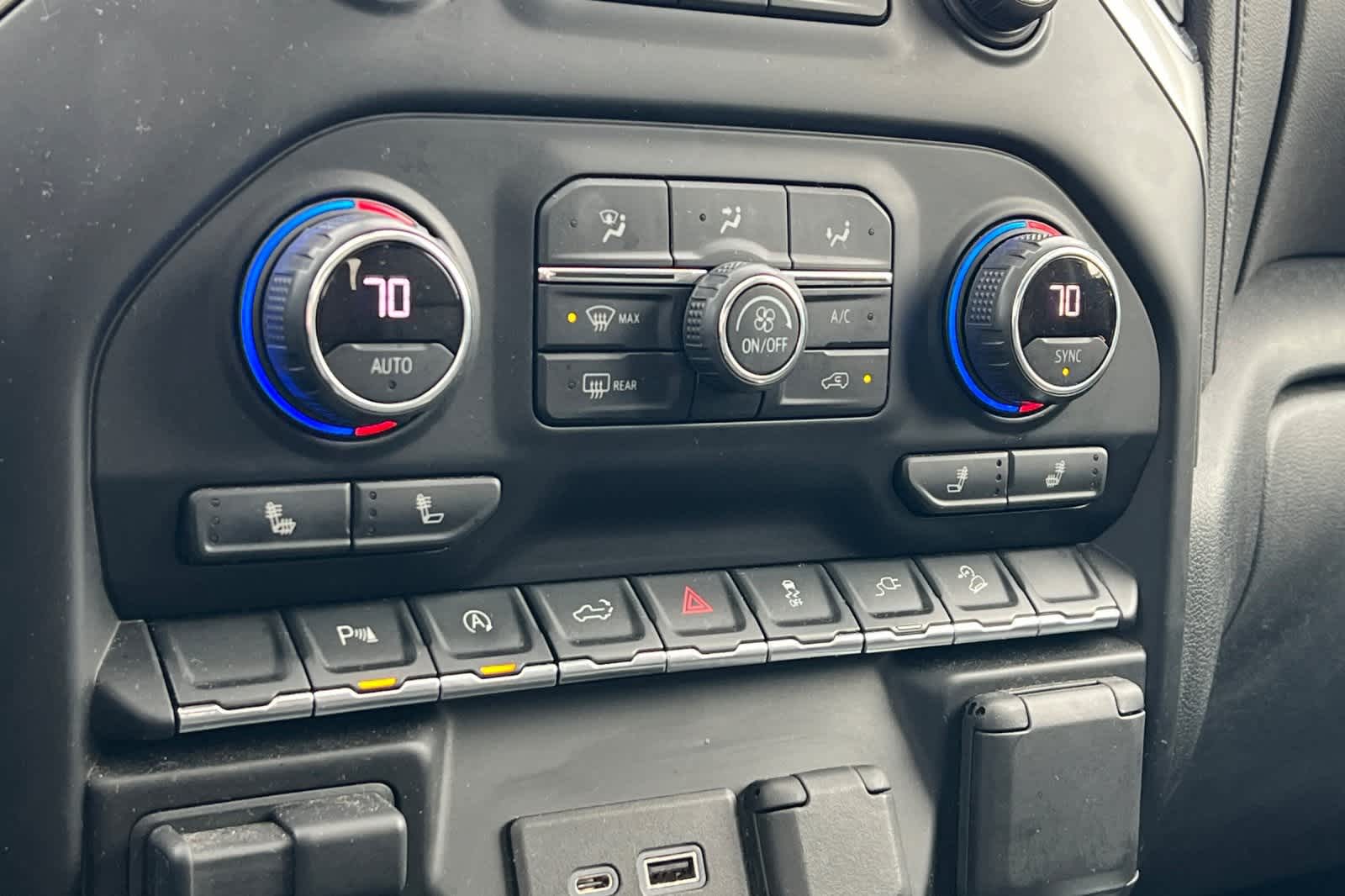 Thumbnail: 2021 Chevrolet Silverado 1500 - 20