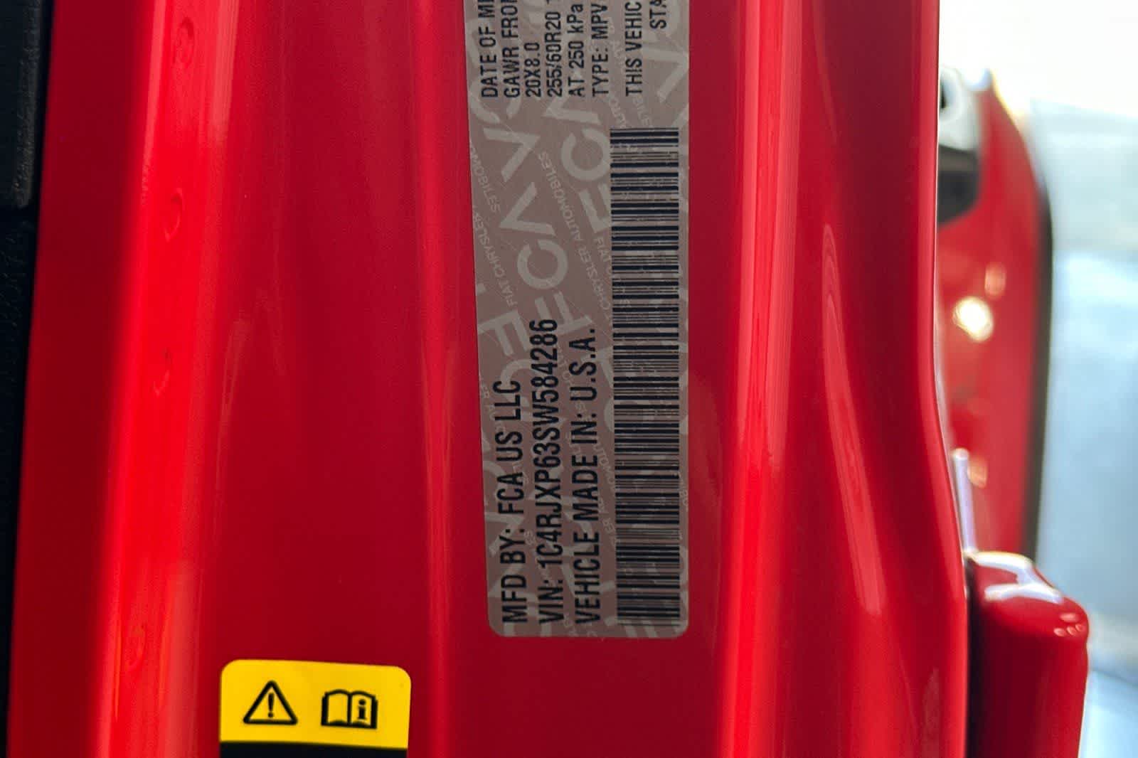 Thumbnail: 2025 Jeep Wrangler - 30