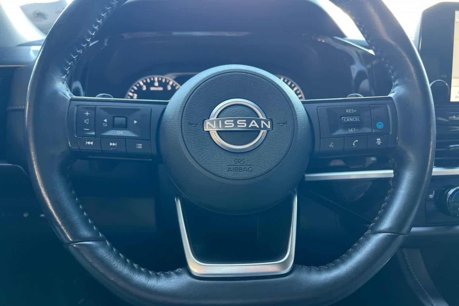 Thumbnail: 2023 Nissan Pathfinder - 24