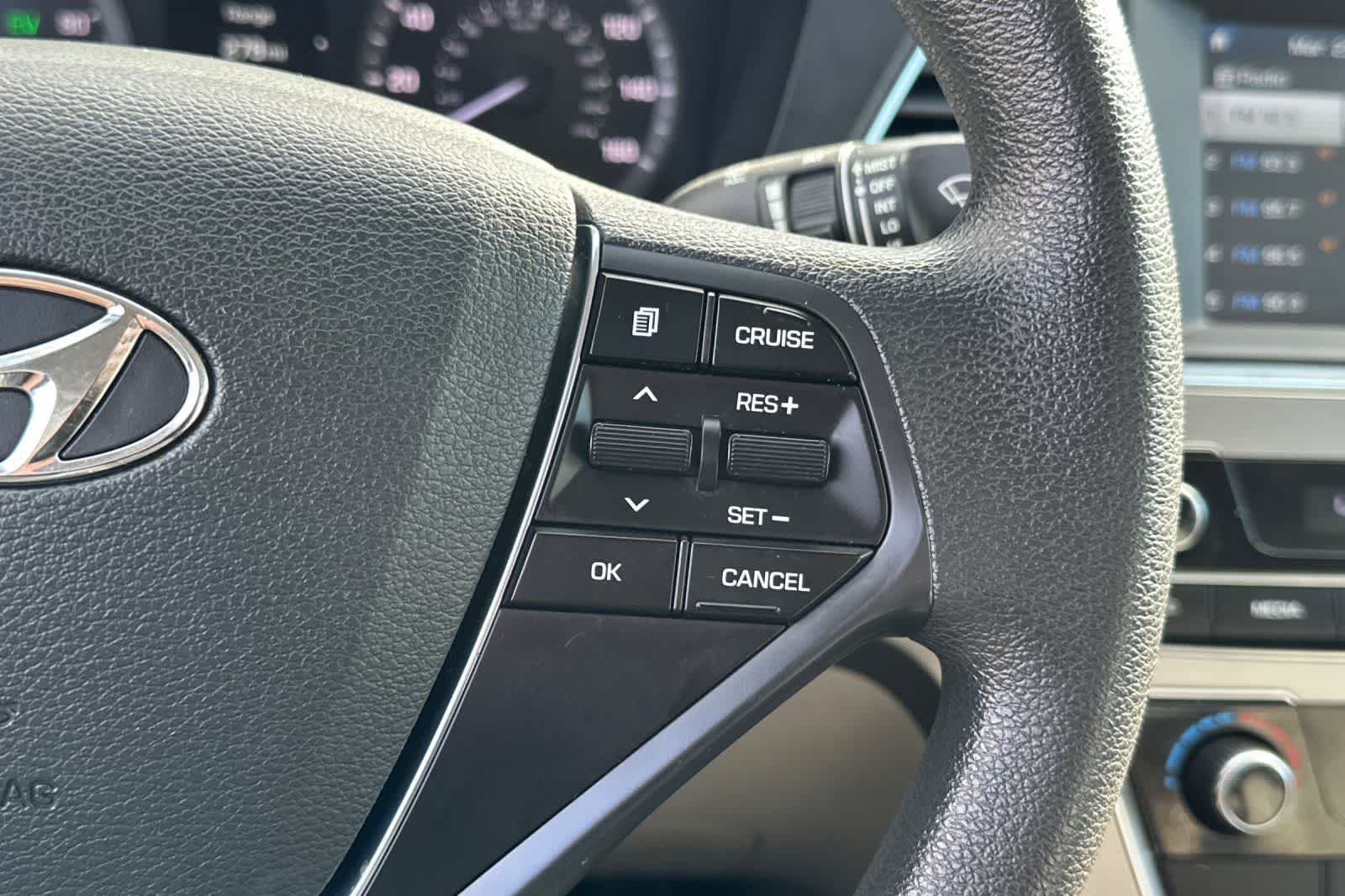 Thumbnail: 2017 Hyundai Sonata - 28