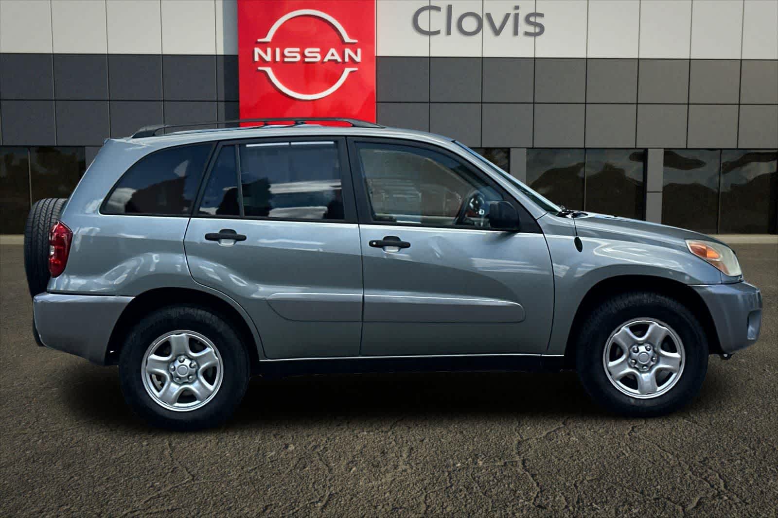 Thumbnail: 2004 Toyota RAV4 - 9