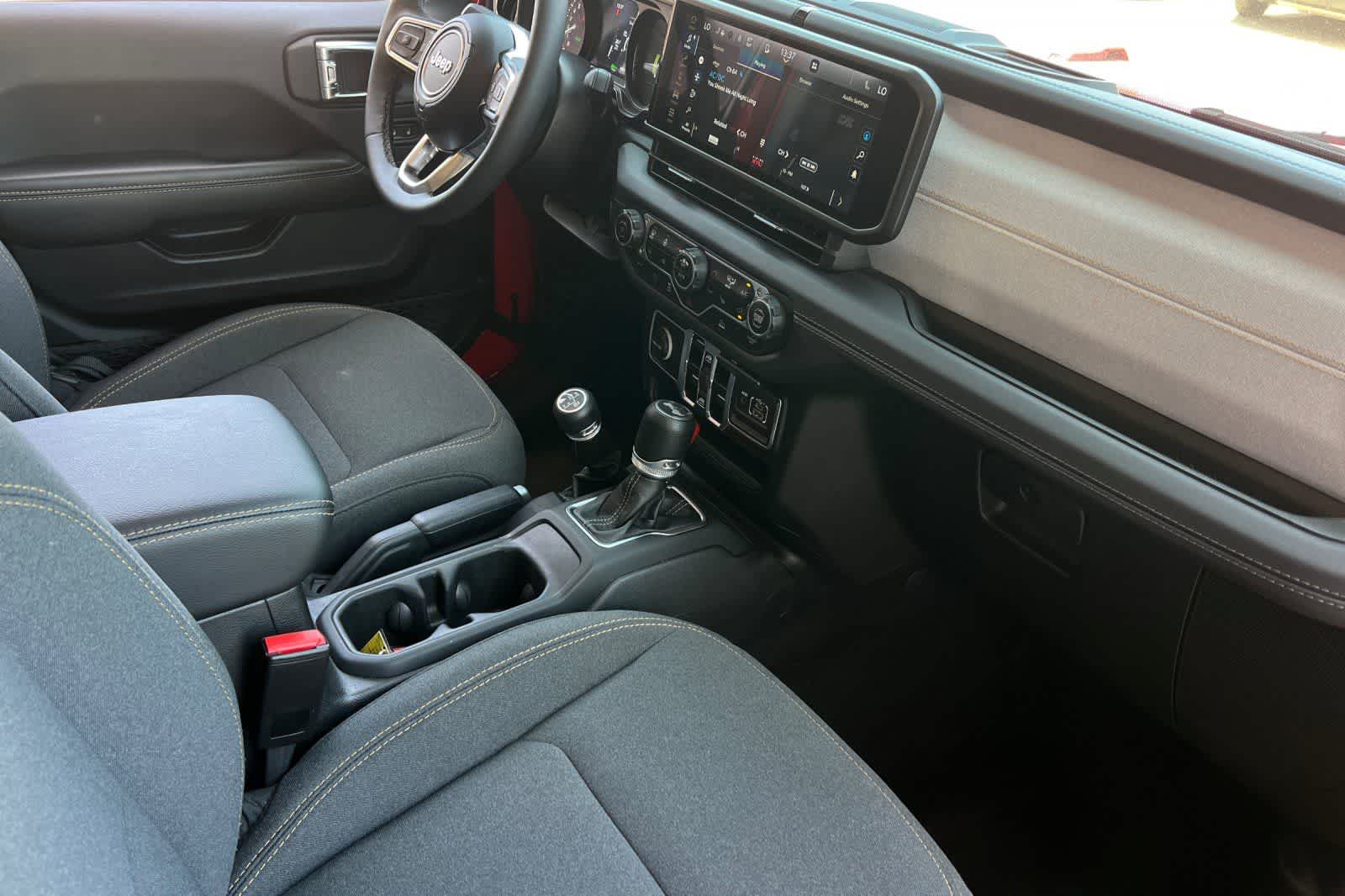 Thumbnail: 2025 Jeep Wrangler - 17