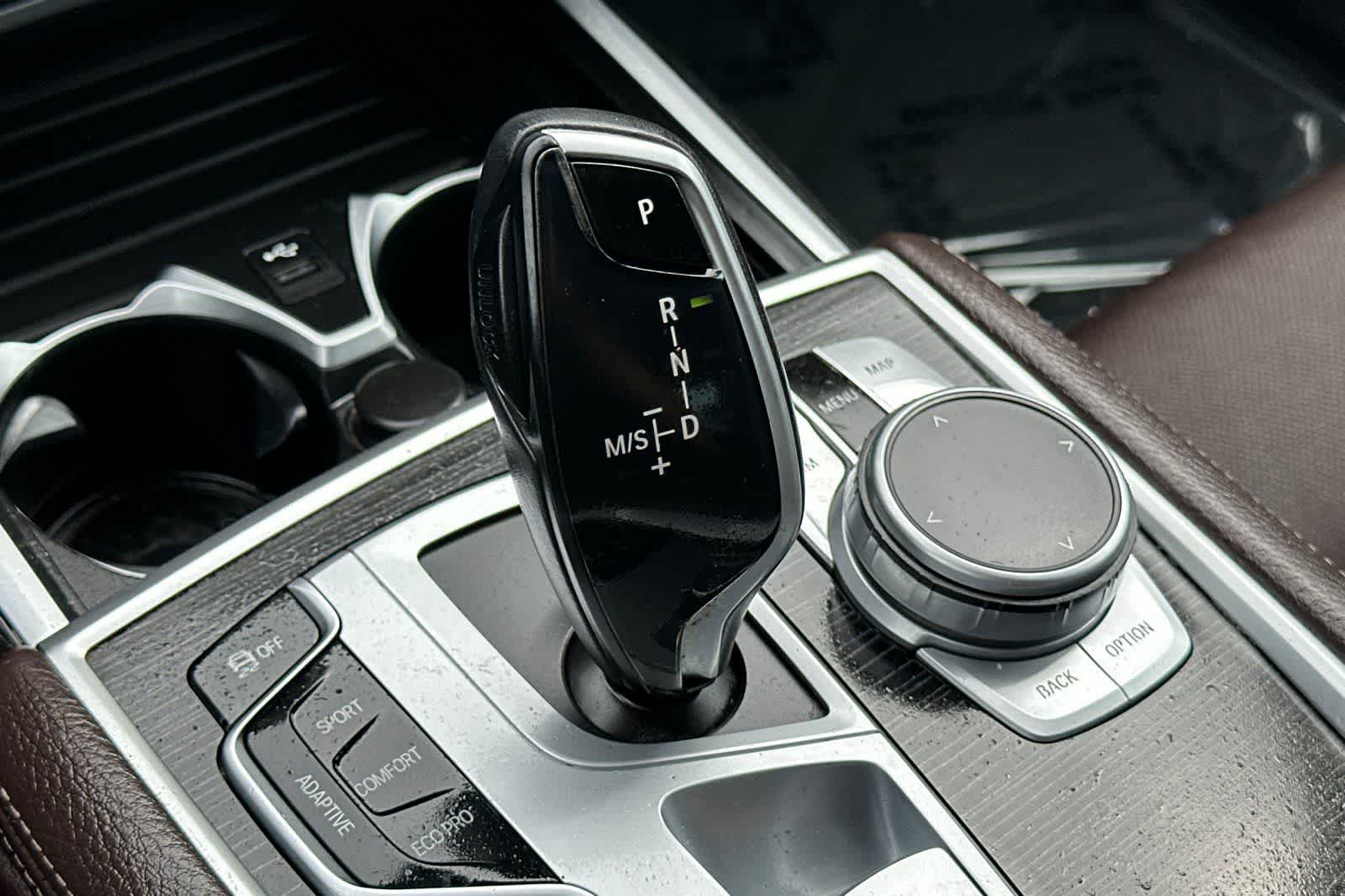 Thumbnail: 2022 BMW 7 Series - 24