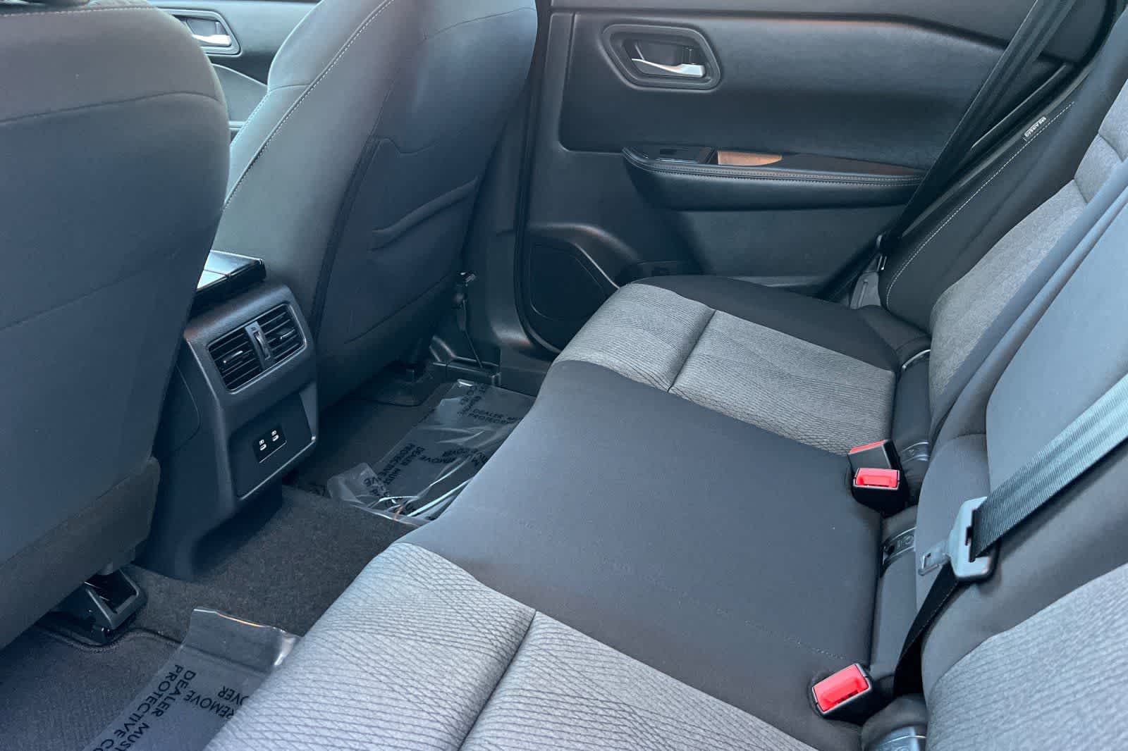 Thumbnail: 2026 Nissan Rogue - 5