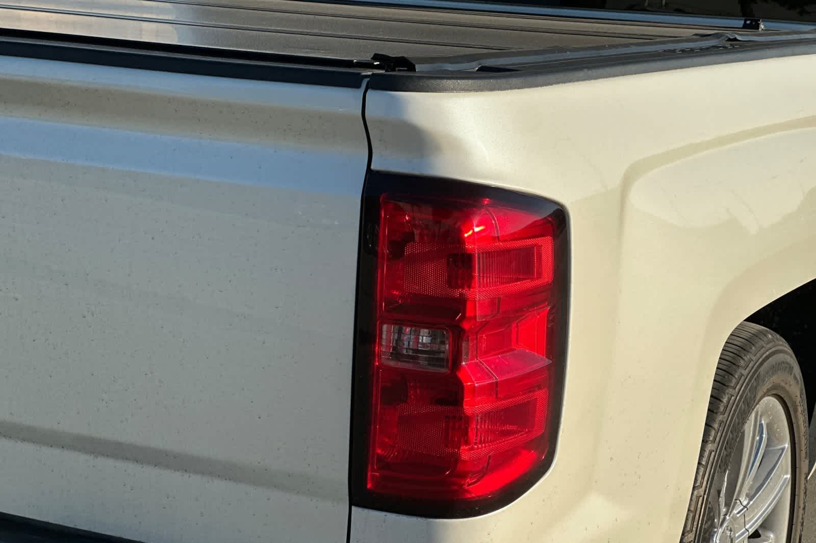 Thumbnail: 2014 Chevrolet Silverado 1500 - 13